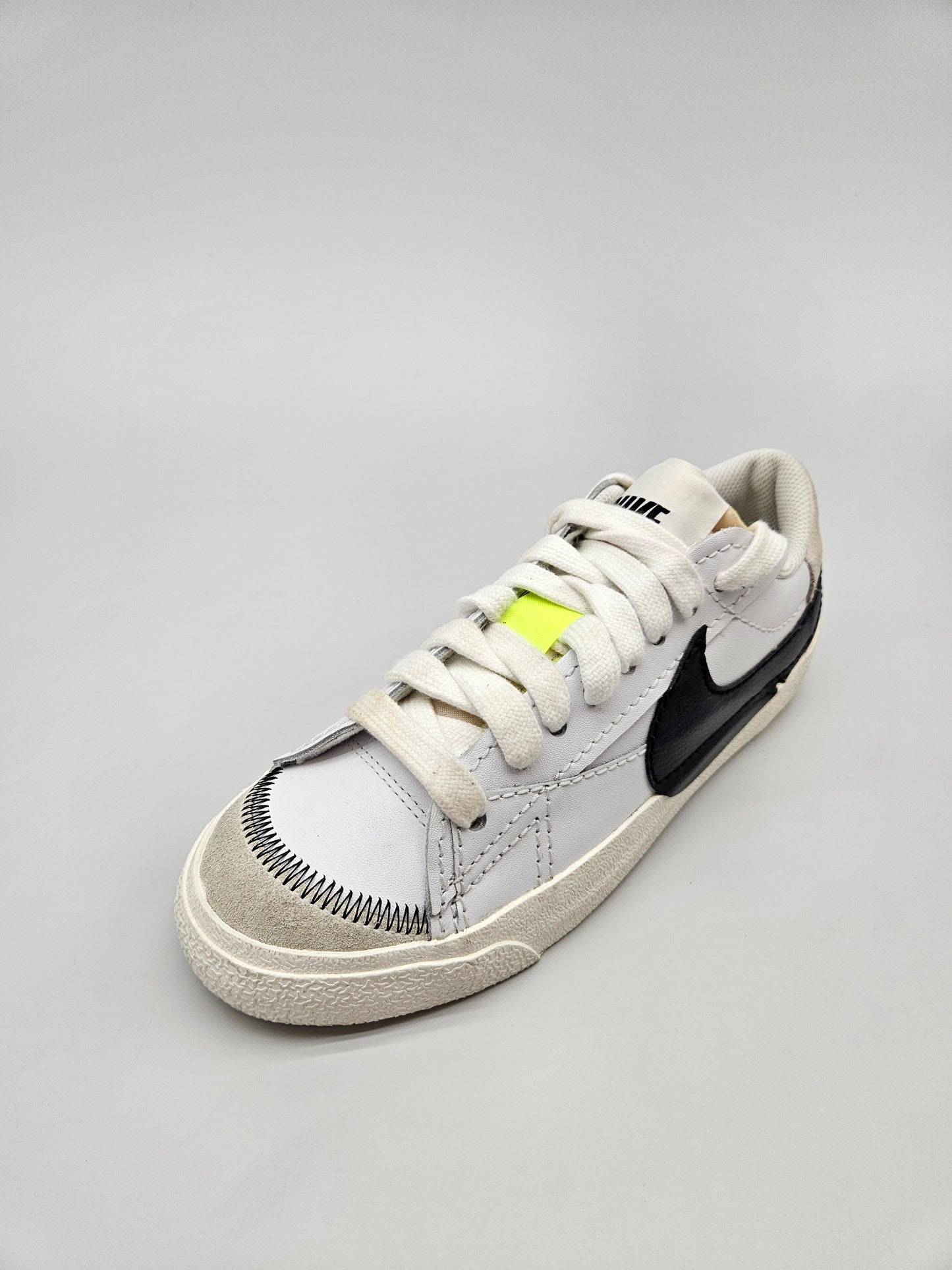 NIKE NOVI ORIGINAL PATIKI BR 40