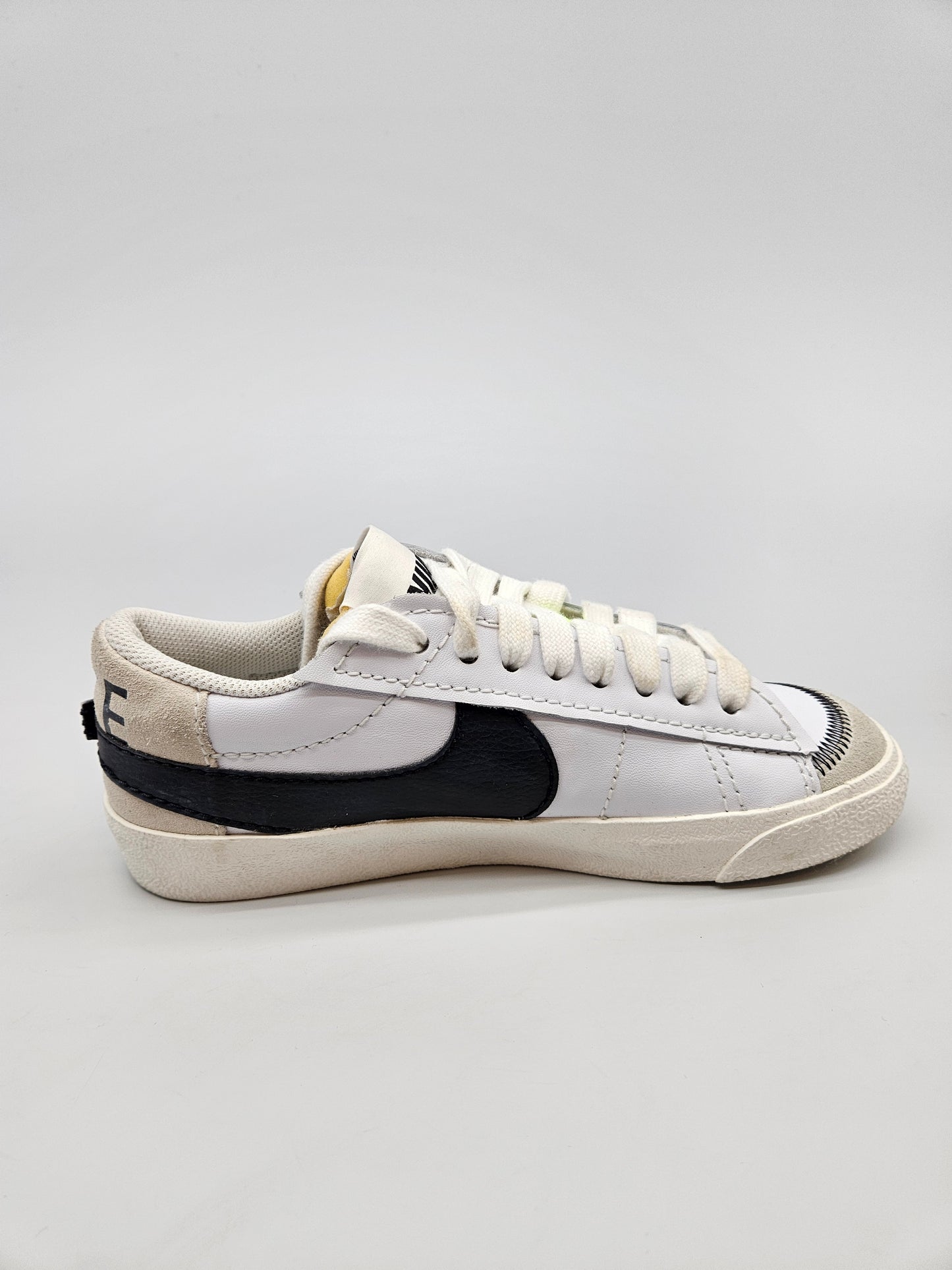 NIKE NOVI ORIGINAL PATIKI BR 40