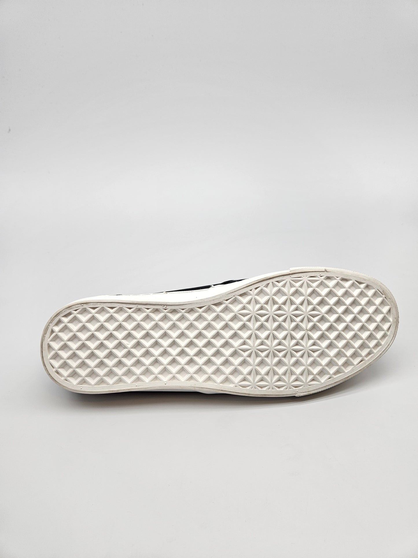 PIER ONE ORIGINAL PATIKI BR 44