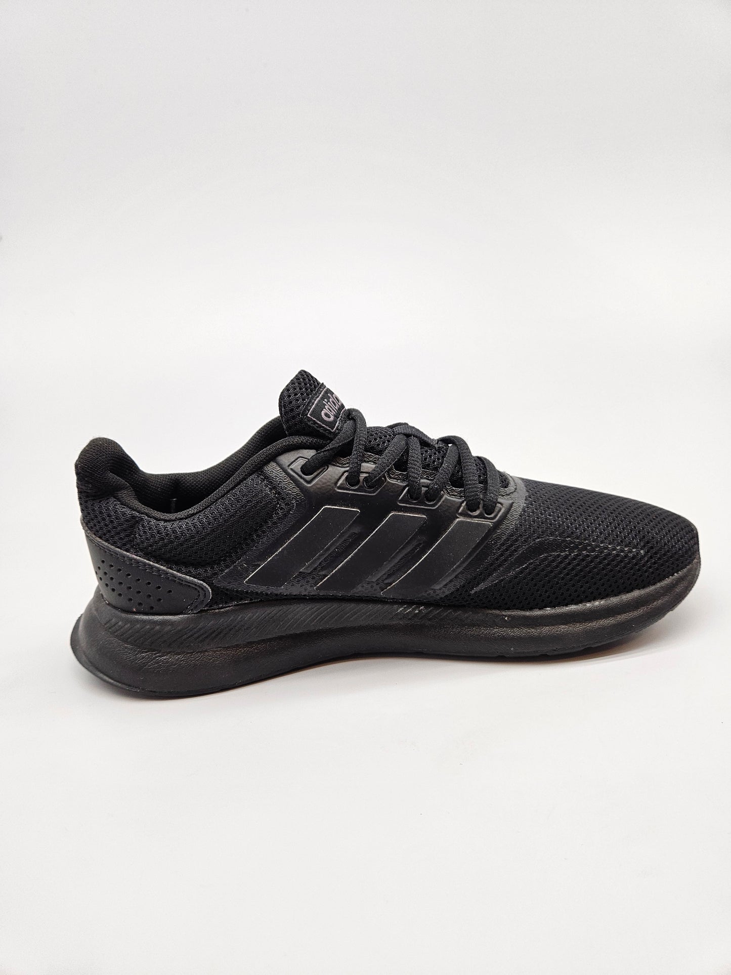 ADIDAS NOVI ORIGINAL PATIKI BR 37