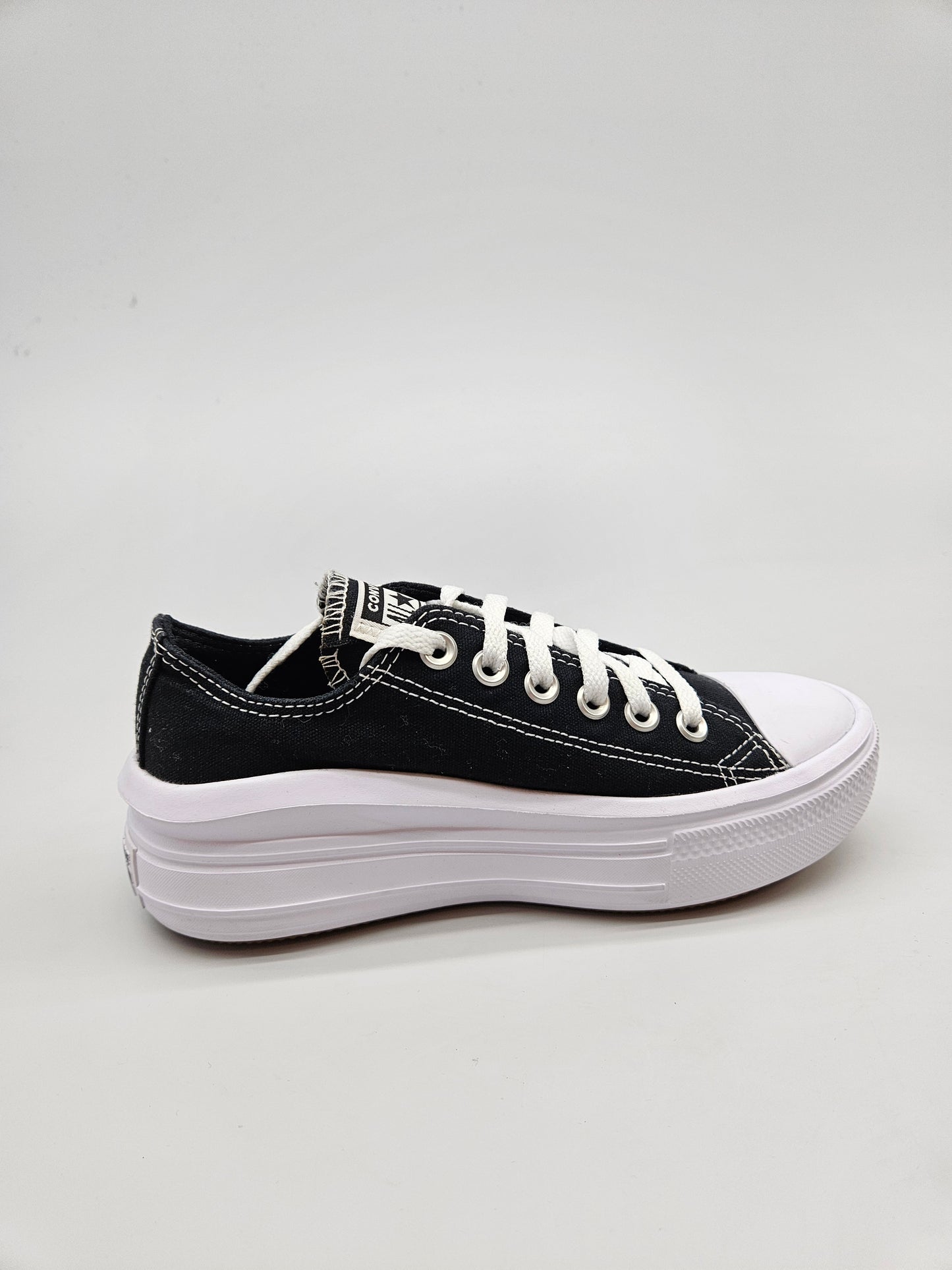 CONVERSE NOVI ORIGINAL PATIKI BR 36.5