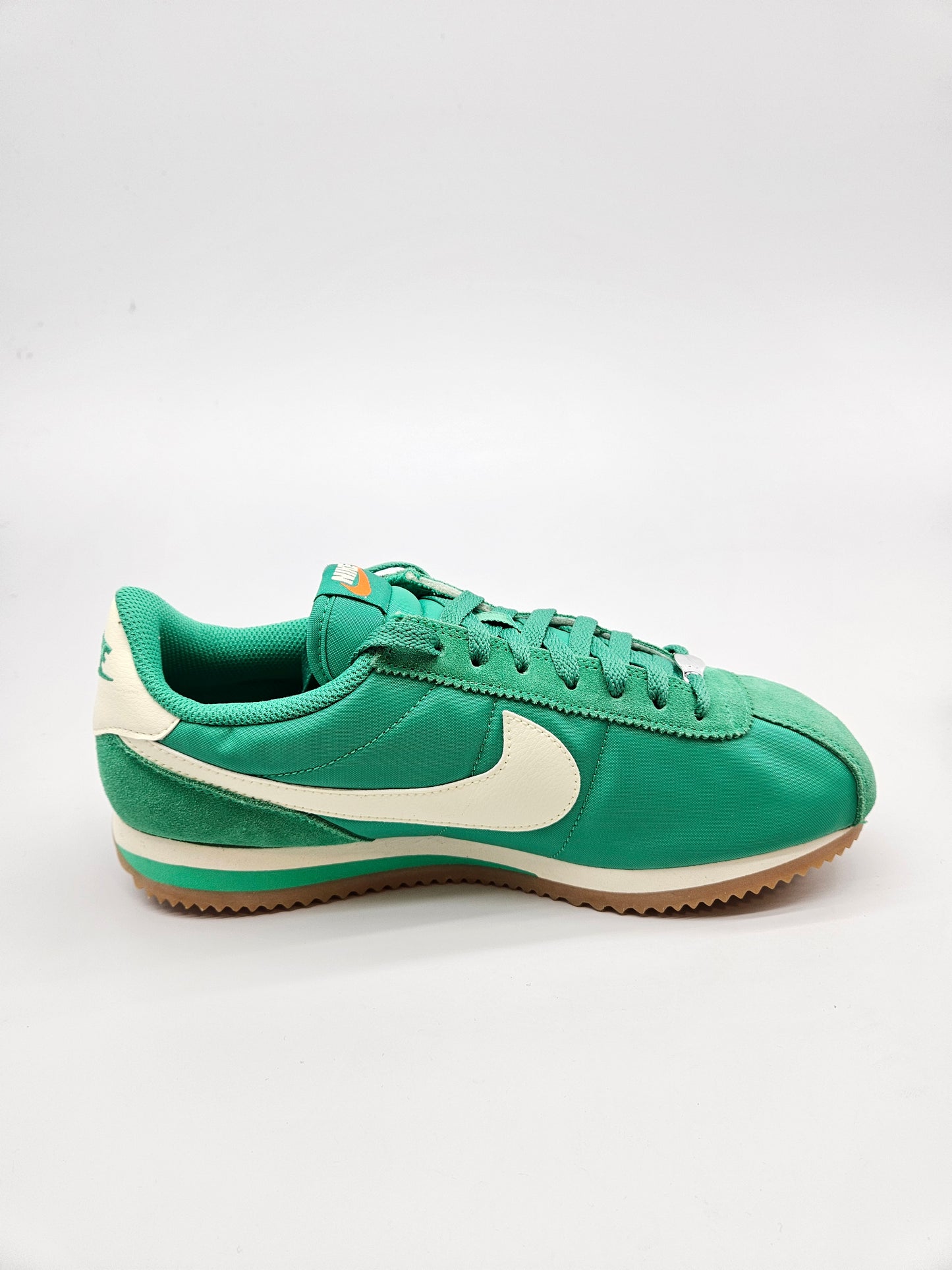 NIKE NOVI ORIGINAL PATIKI BR 42.5