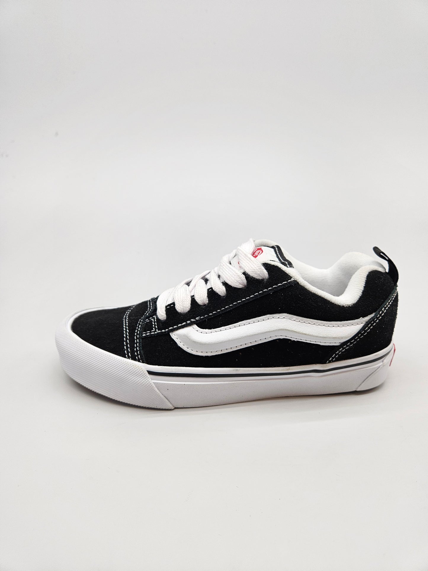 VANS NOVI ORIGINAL PATIKI BR 36