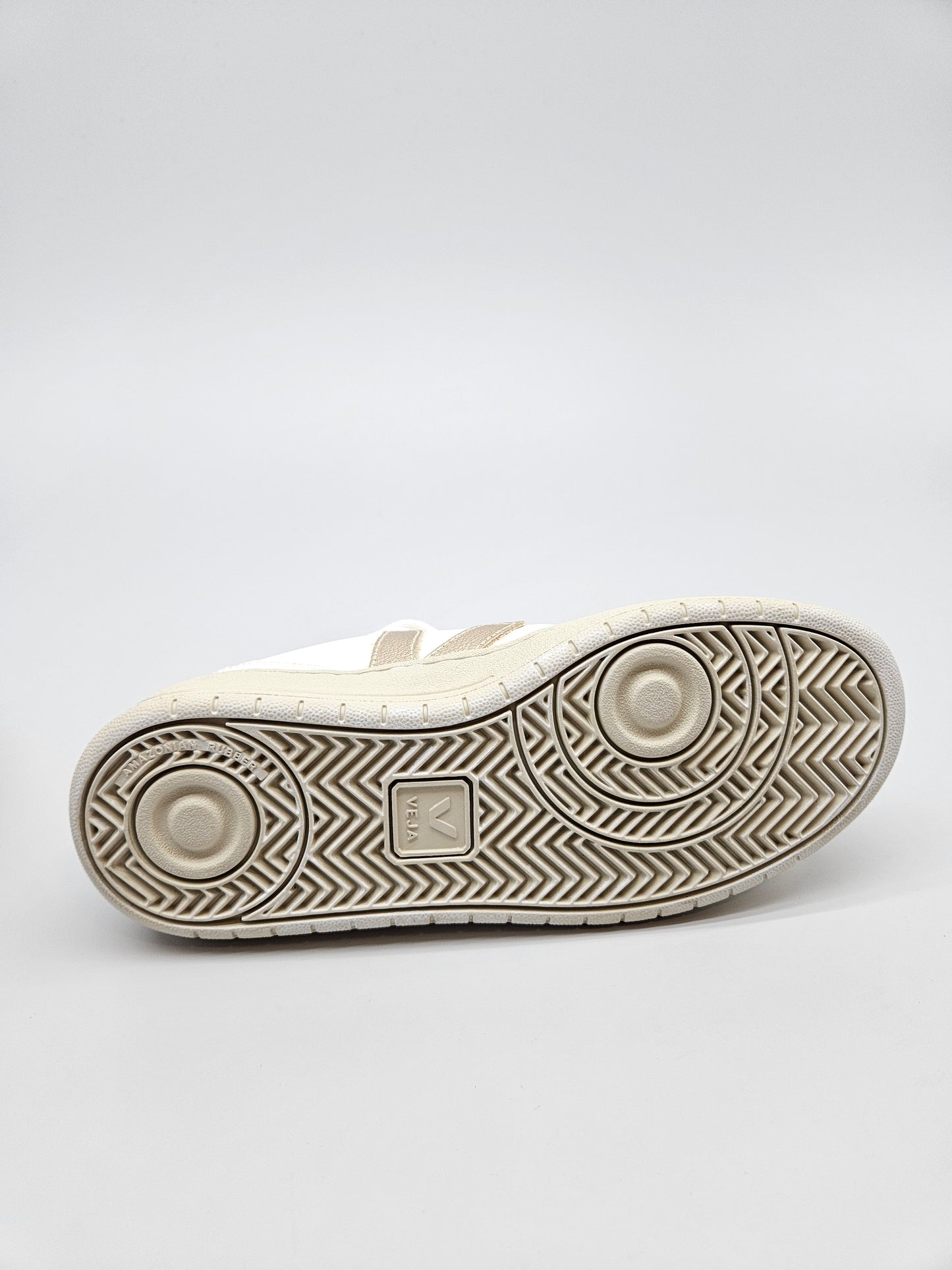 VEJA ORIGINAL KOZNI PATIKI BR 37