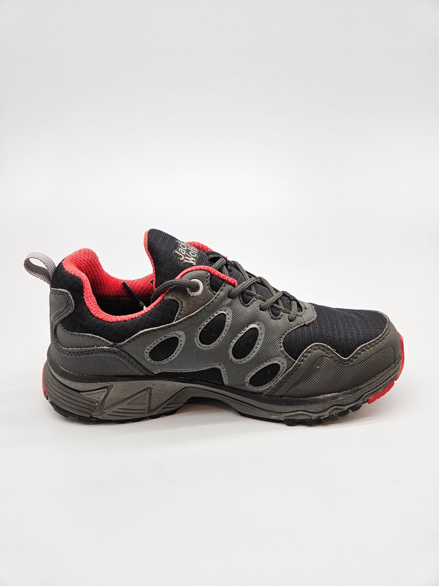 JACK WOLFSKIN ORIGINAL VODOTPORNI PATIKI BR 37