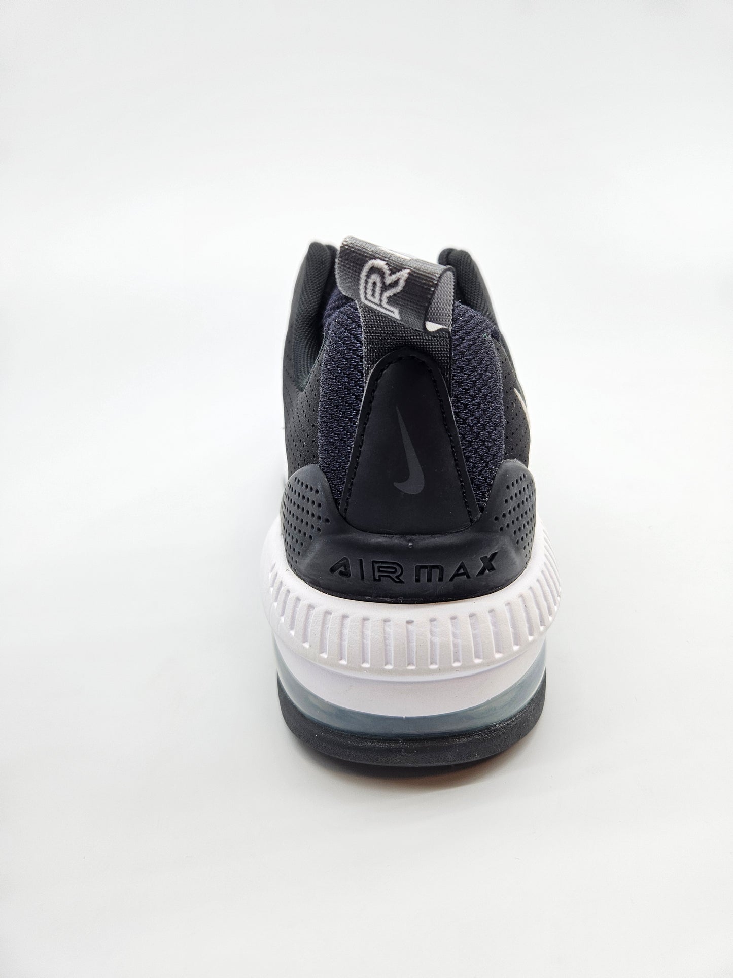 NIKE AIRMAX NOVI ORIGINAL PATIKI BR 45