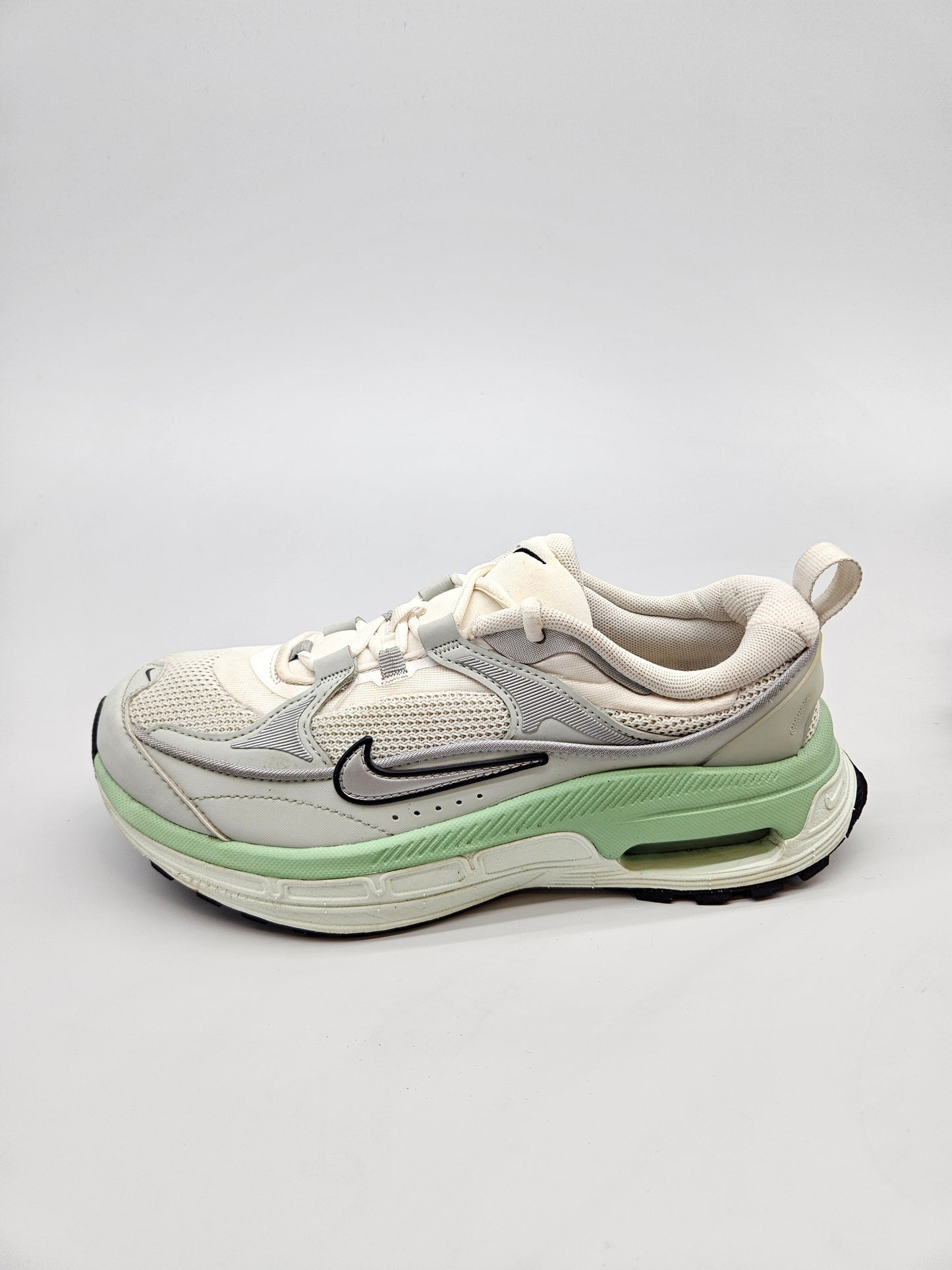 NIKE ORIGINAL PATIKI 38.5