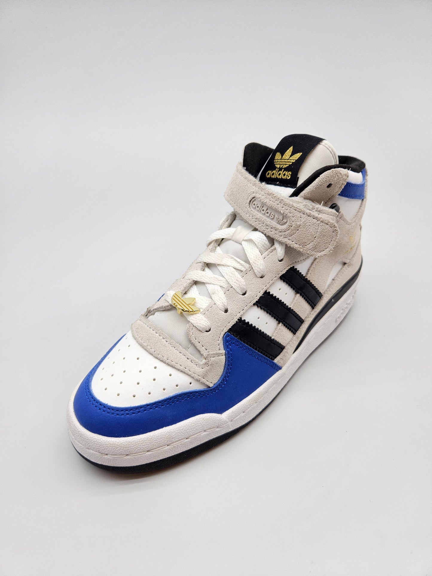 ADIDAS NOVI ORIGINAL PATIKI BR 38