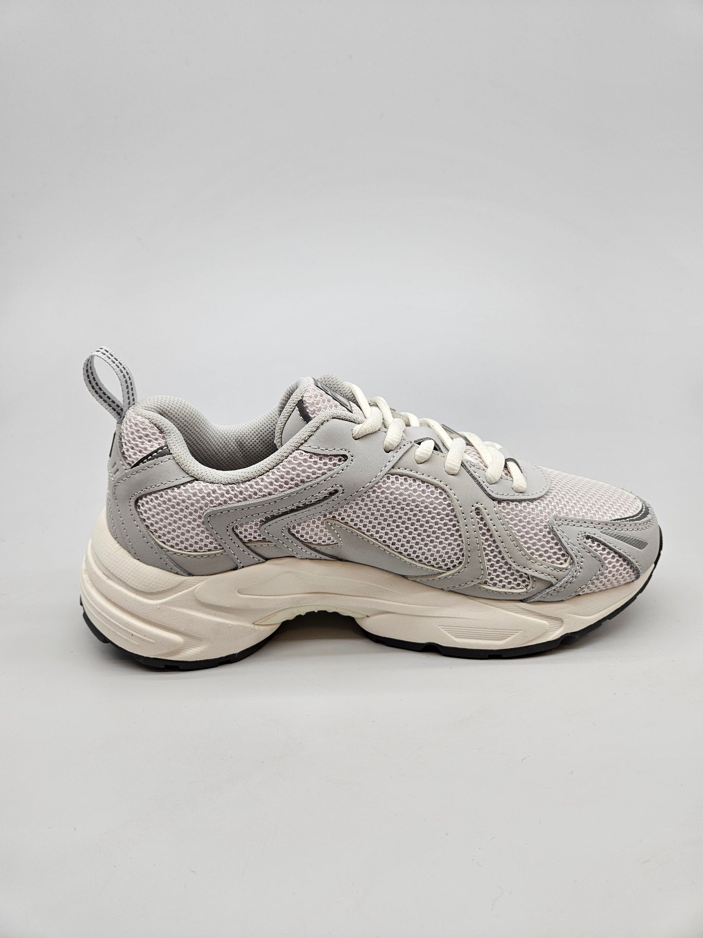 FILA NOVI ORIGINAL PATIKI BR 38