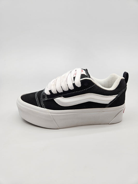 VANS NOVI ORIGINAL PATIKI BR 39