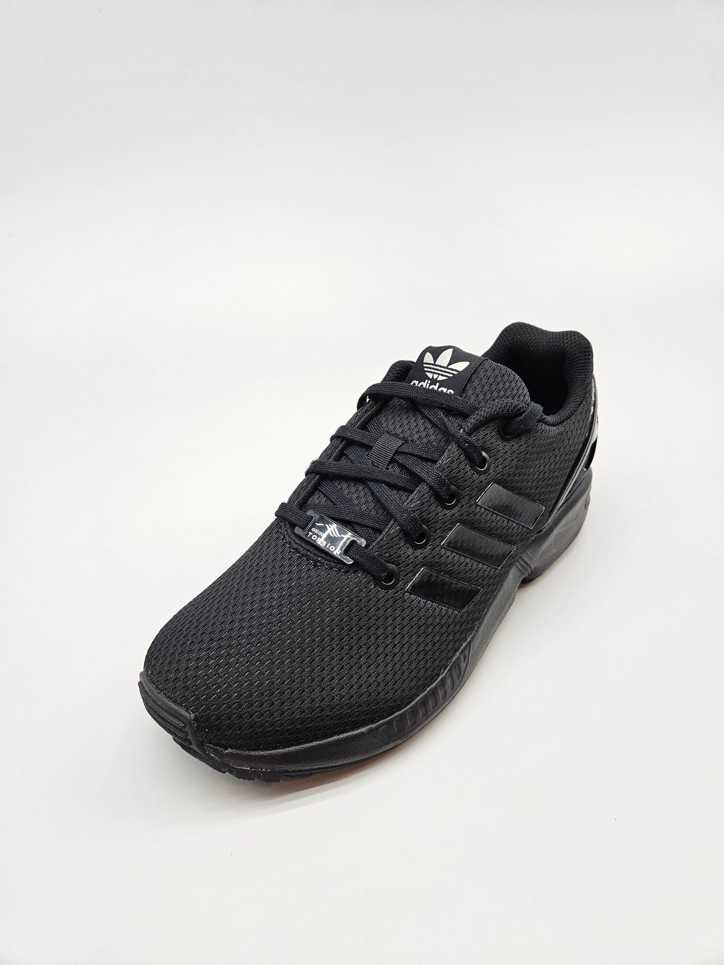 ADIDAS NOVI ORIGINAL PATIKI BR 38.5