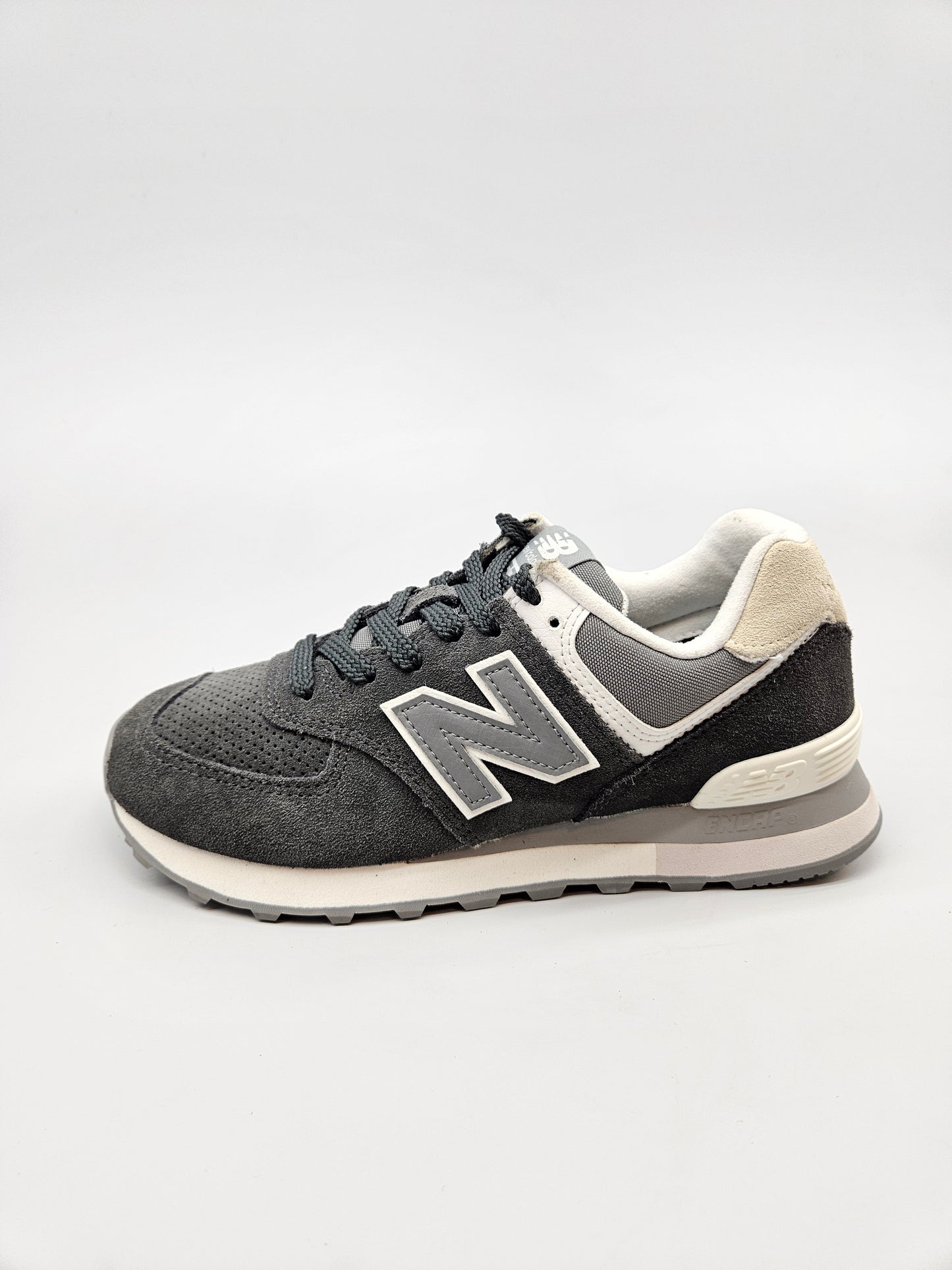 NEW BALANCE ORIGINAL NOVI PATIKI BR 38.5
