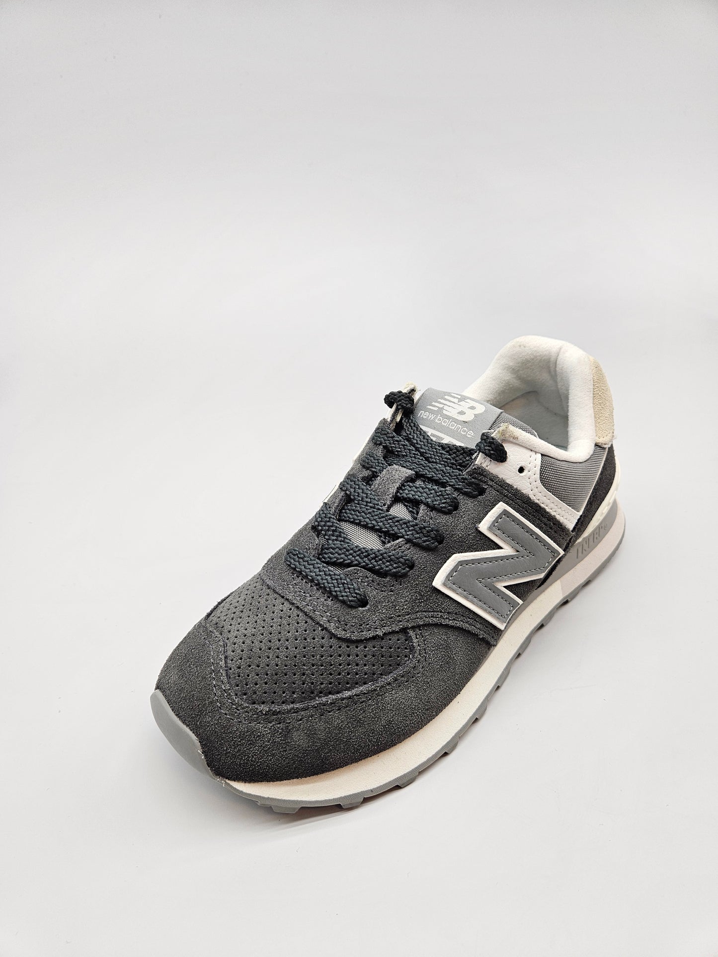 NEW BALANCE ORIGINAL NOVI PATIKI BR 38.5