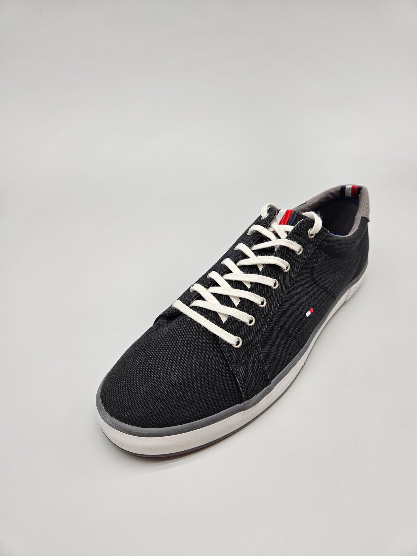 TOMMY HILFIGER ORIGINAL PATIKI BR 45