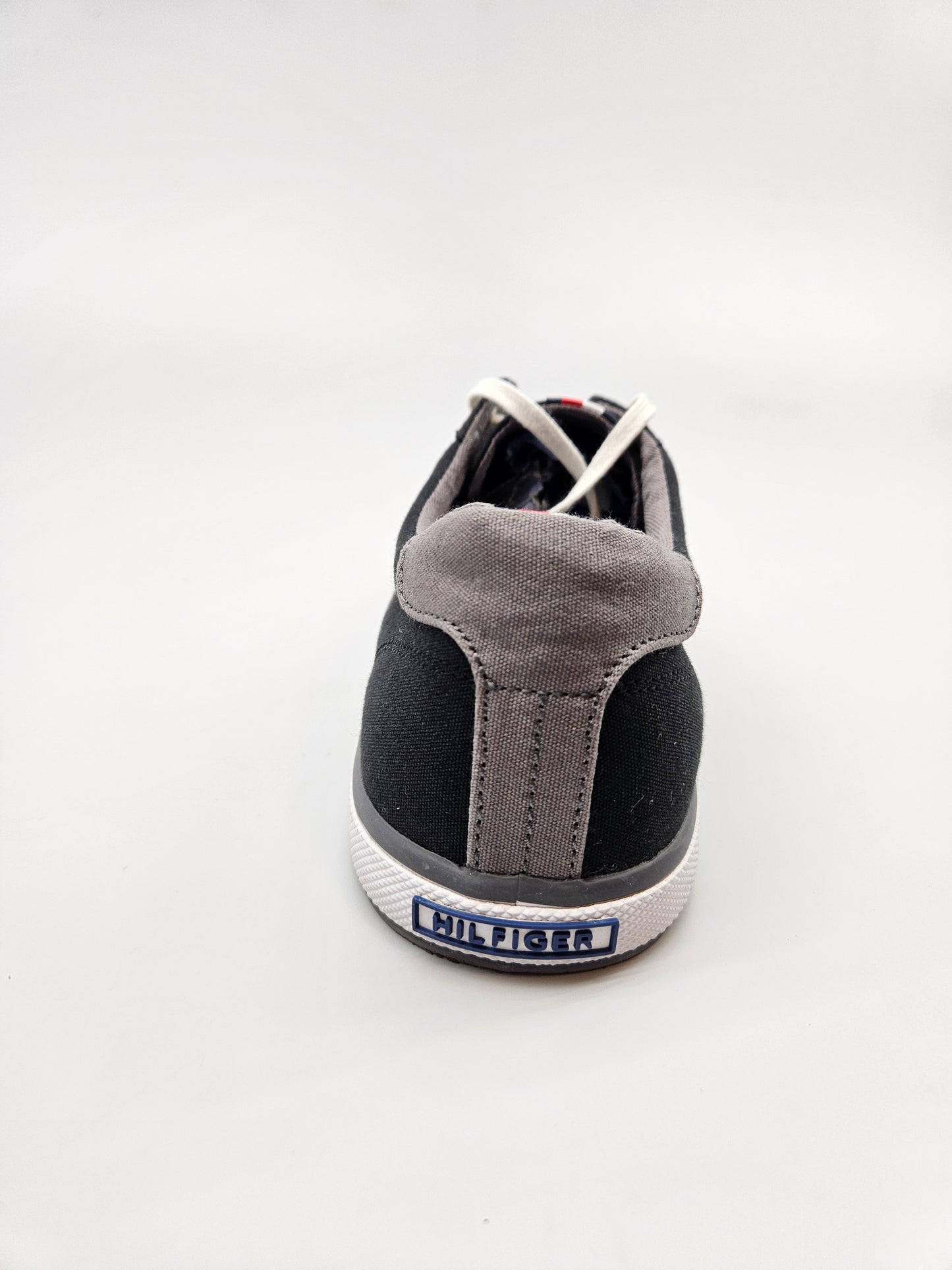 TOMMY HILFIGER ORIGINAL PATIKI BR 45