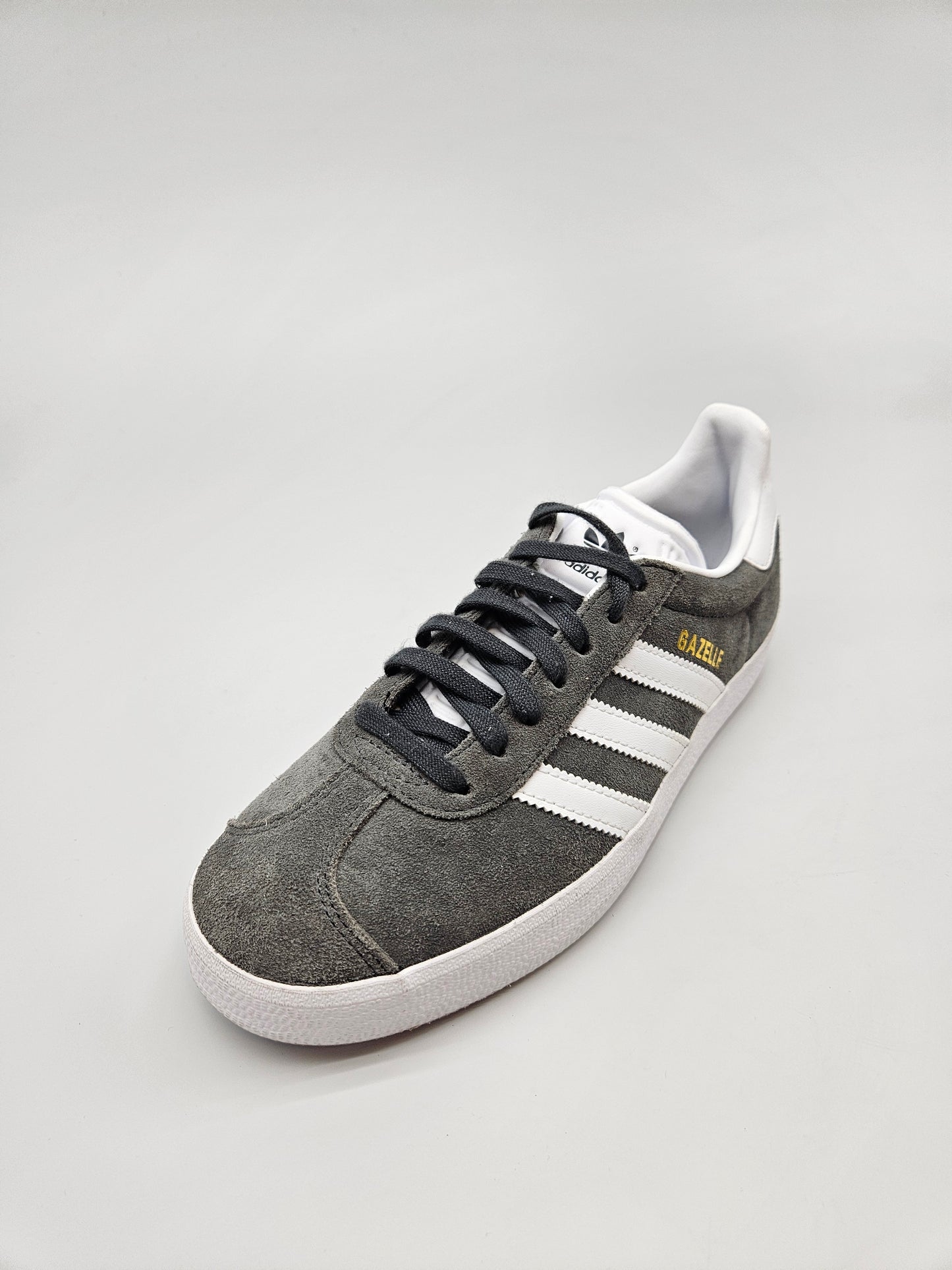 ADIDAS GAZZELE NOVI ORIGINAL PATIKI BR 38