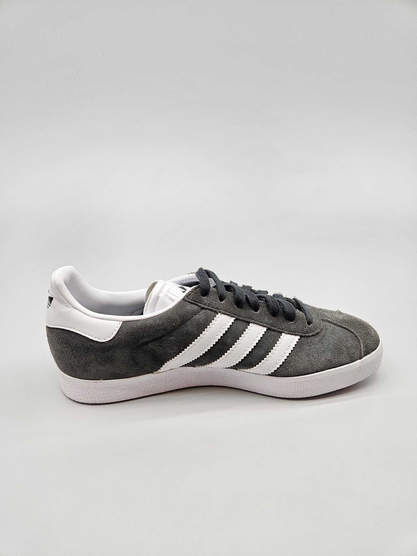 ADIDAS GAZZELE NOVI ORIGINAL PATIKI BR 38