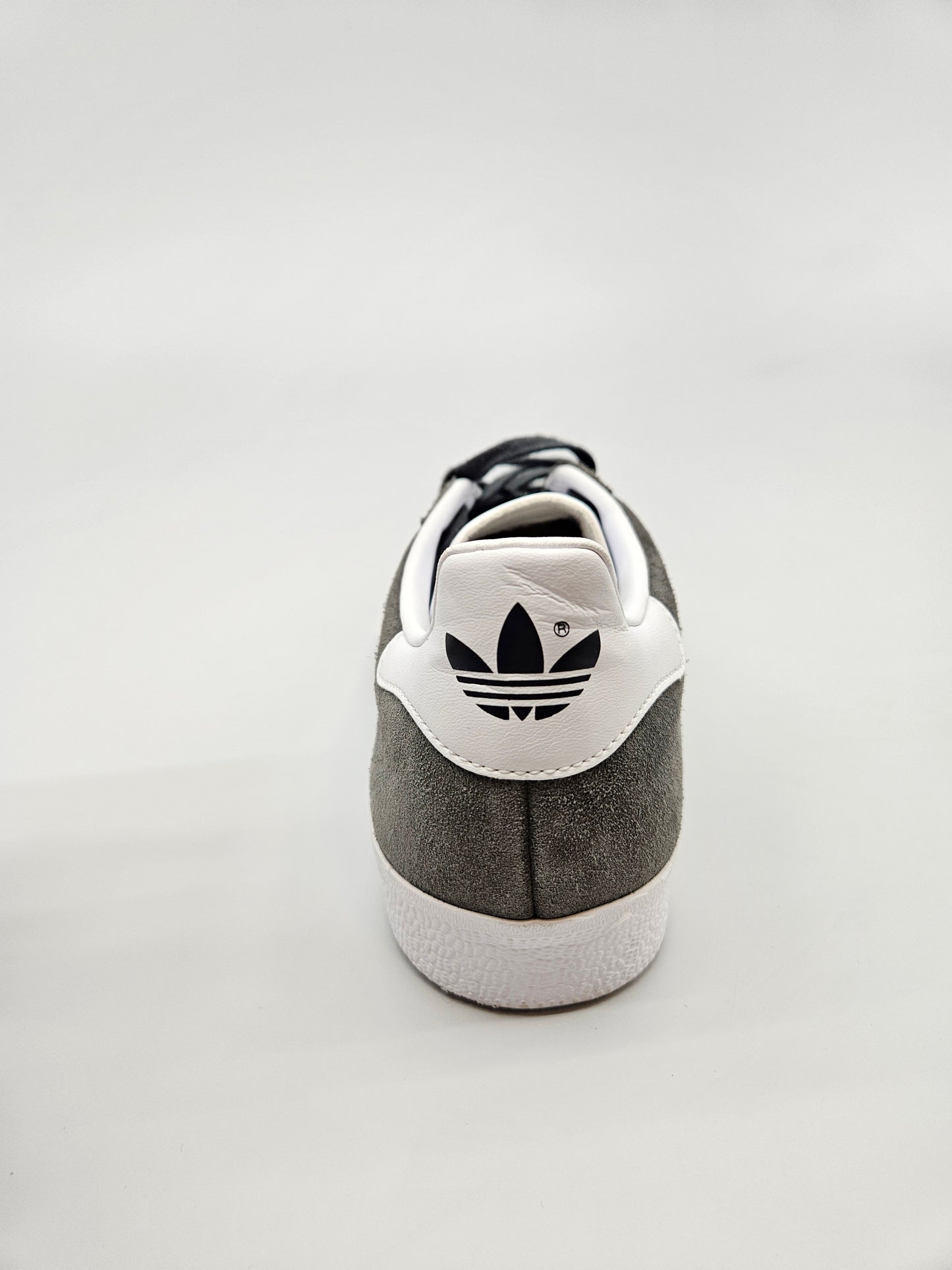 ADIDAS GAZZELE NOVI ORIGINAL PATIKI BR 38