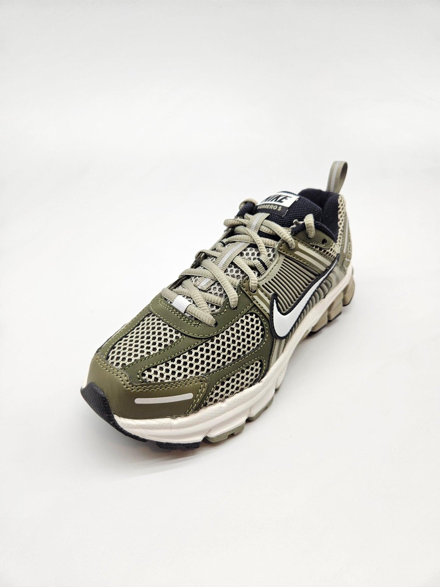 NIKE NOVI ORIGINAL PATIKI BR 36.5