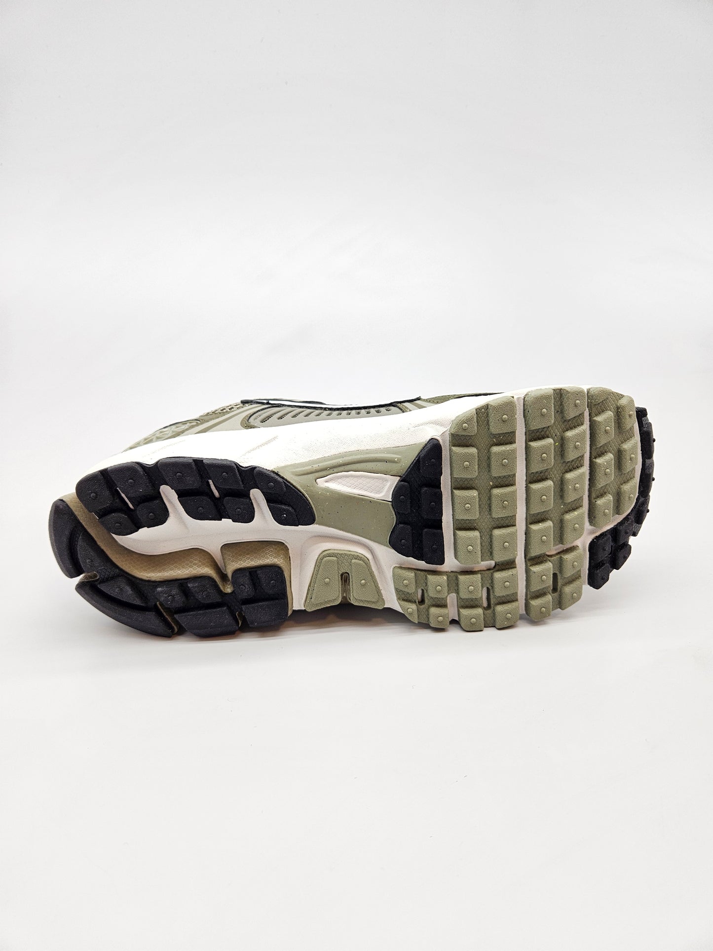 NIKE NOVI ORIGINAL PATIKI BR 36.5
