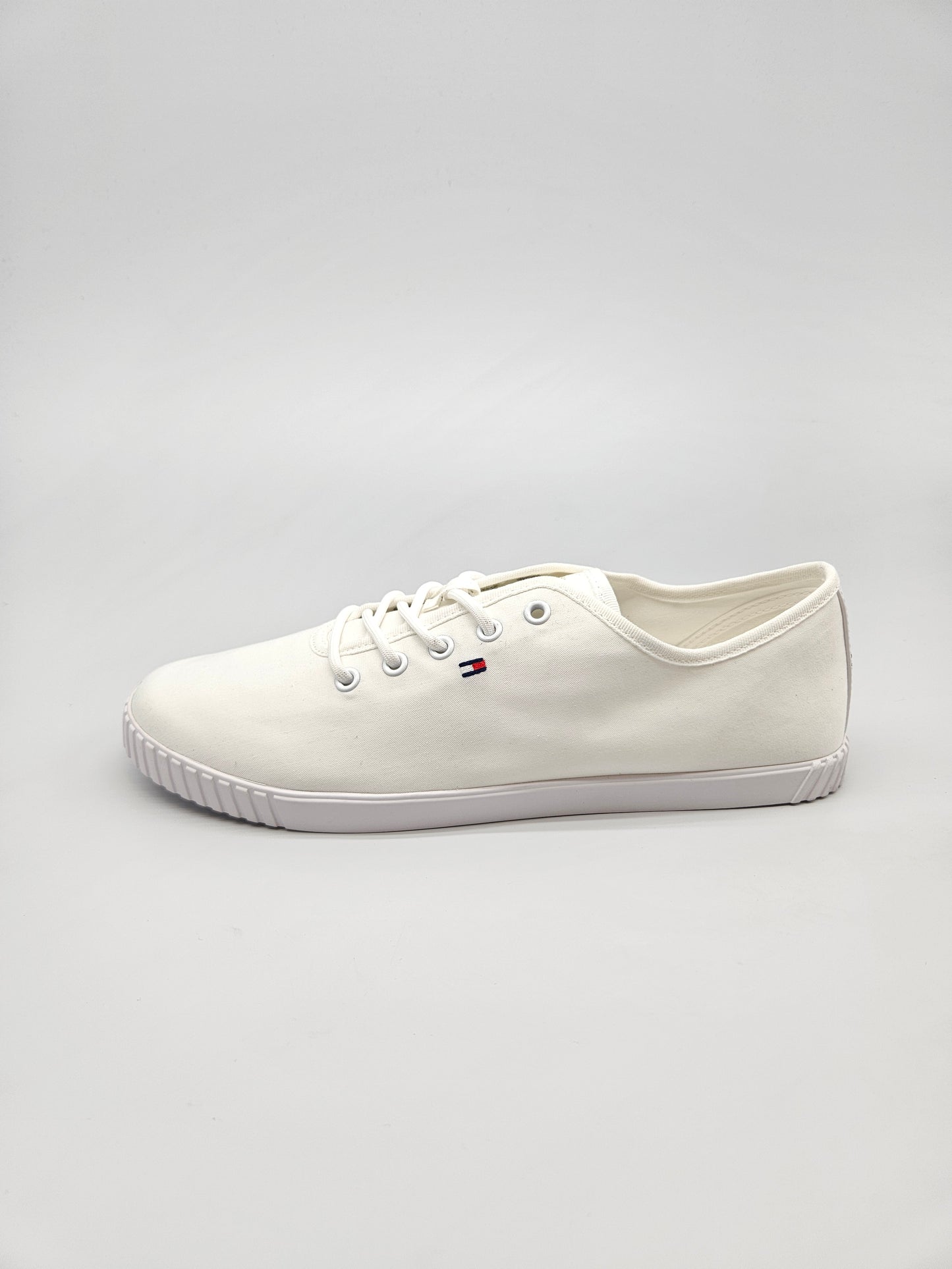 TOMMY HILFIGER NOVI ORIGINAL PATIKI BR 40