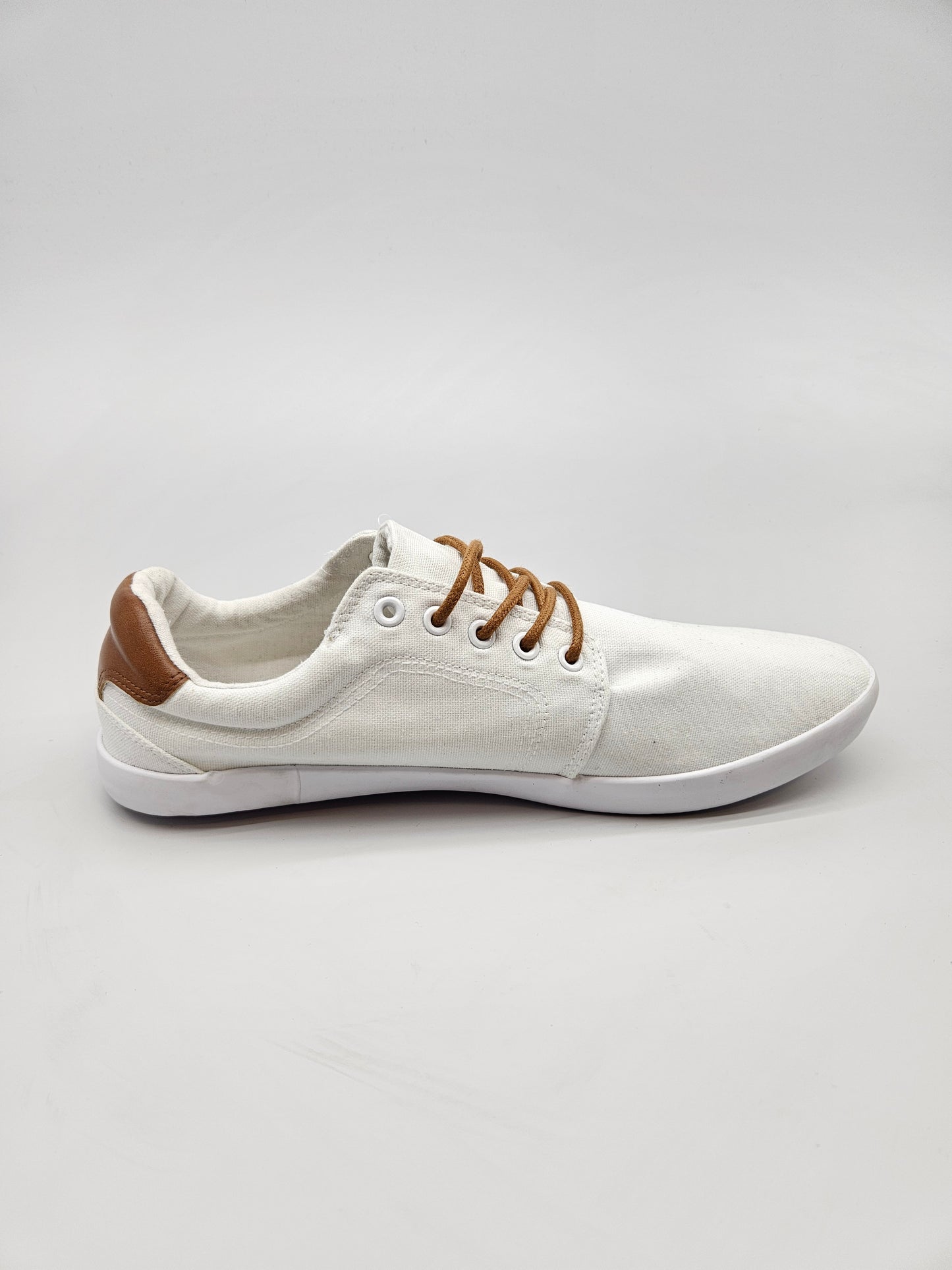 PIER ONE NOVI ORIGINAL PATIKI BR 44