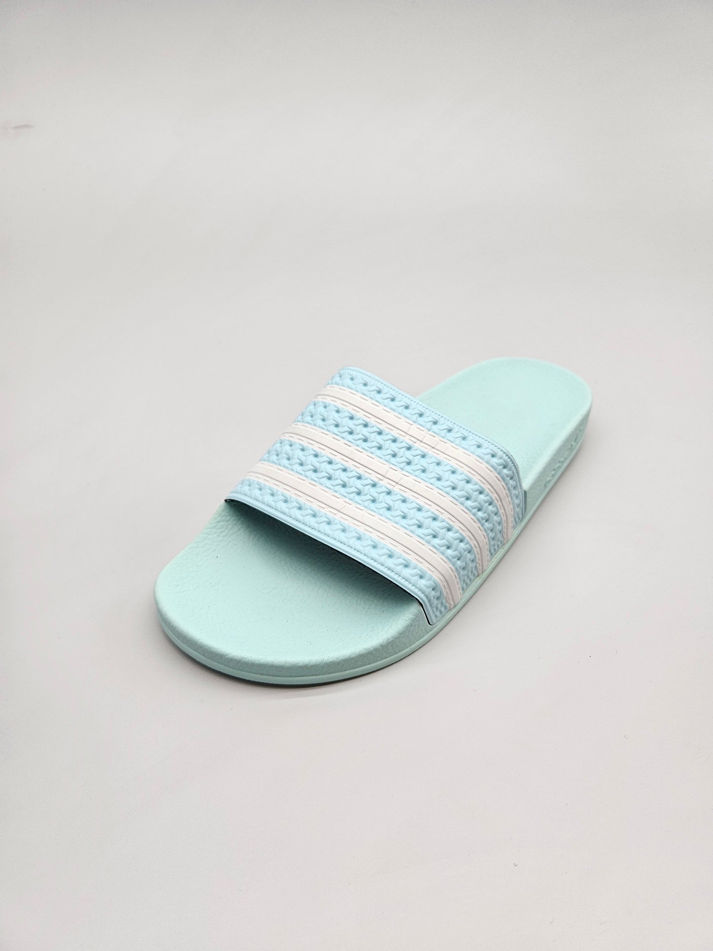ADIDAS NOVI ORIGINAL VLECKI BR 40
