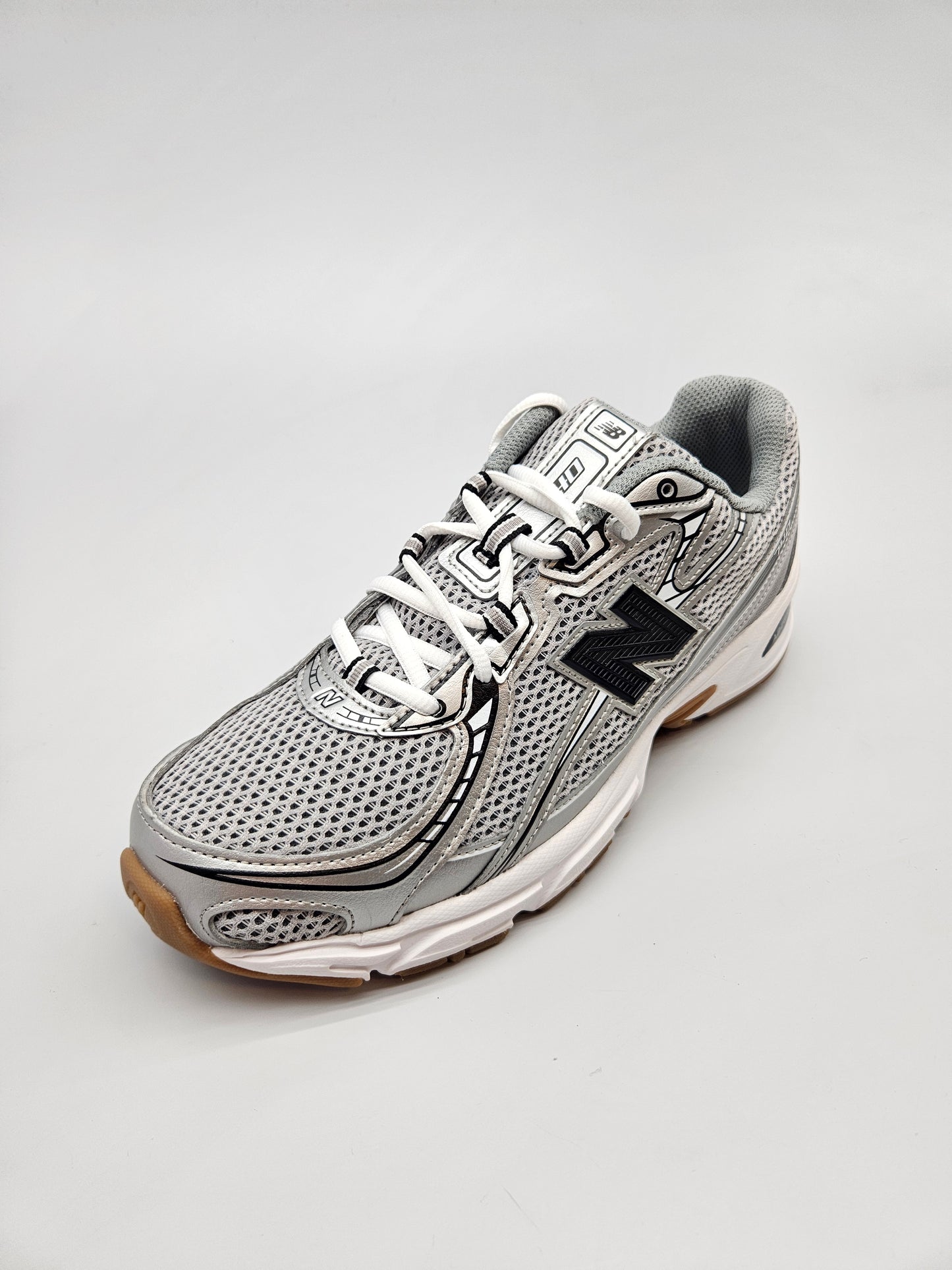 NEW BALANCE NOVI ORIGINAL PATIKI BR 40.5