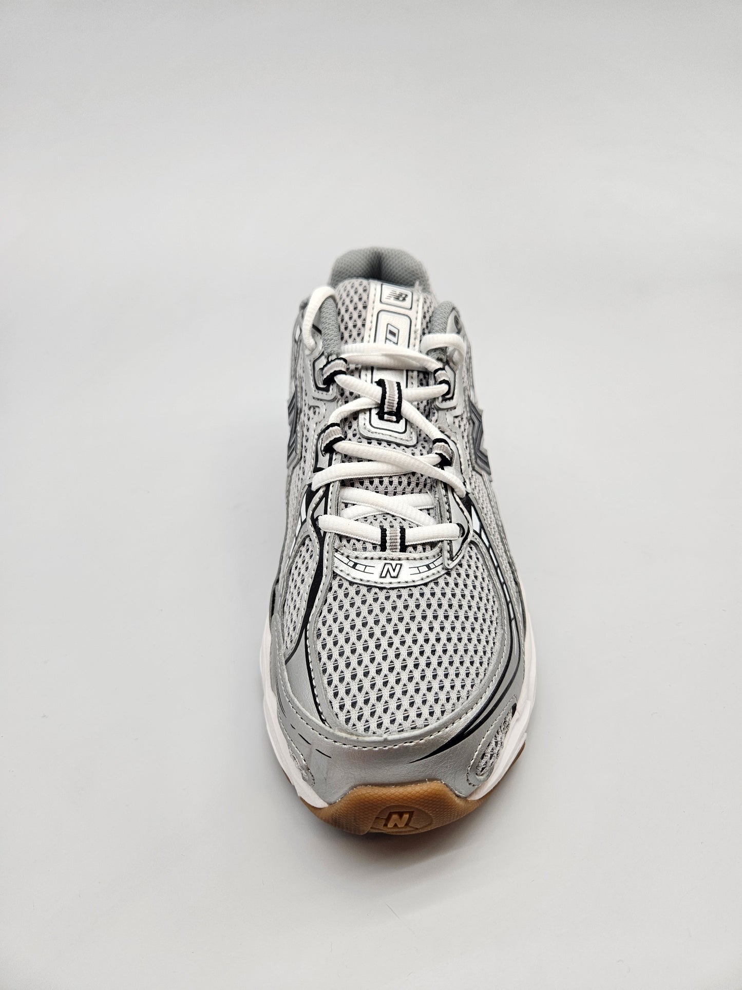 NEW BALANCE NOVI ORIGINAL PATIKI BR 40.5