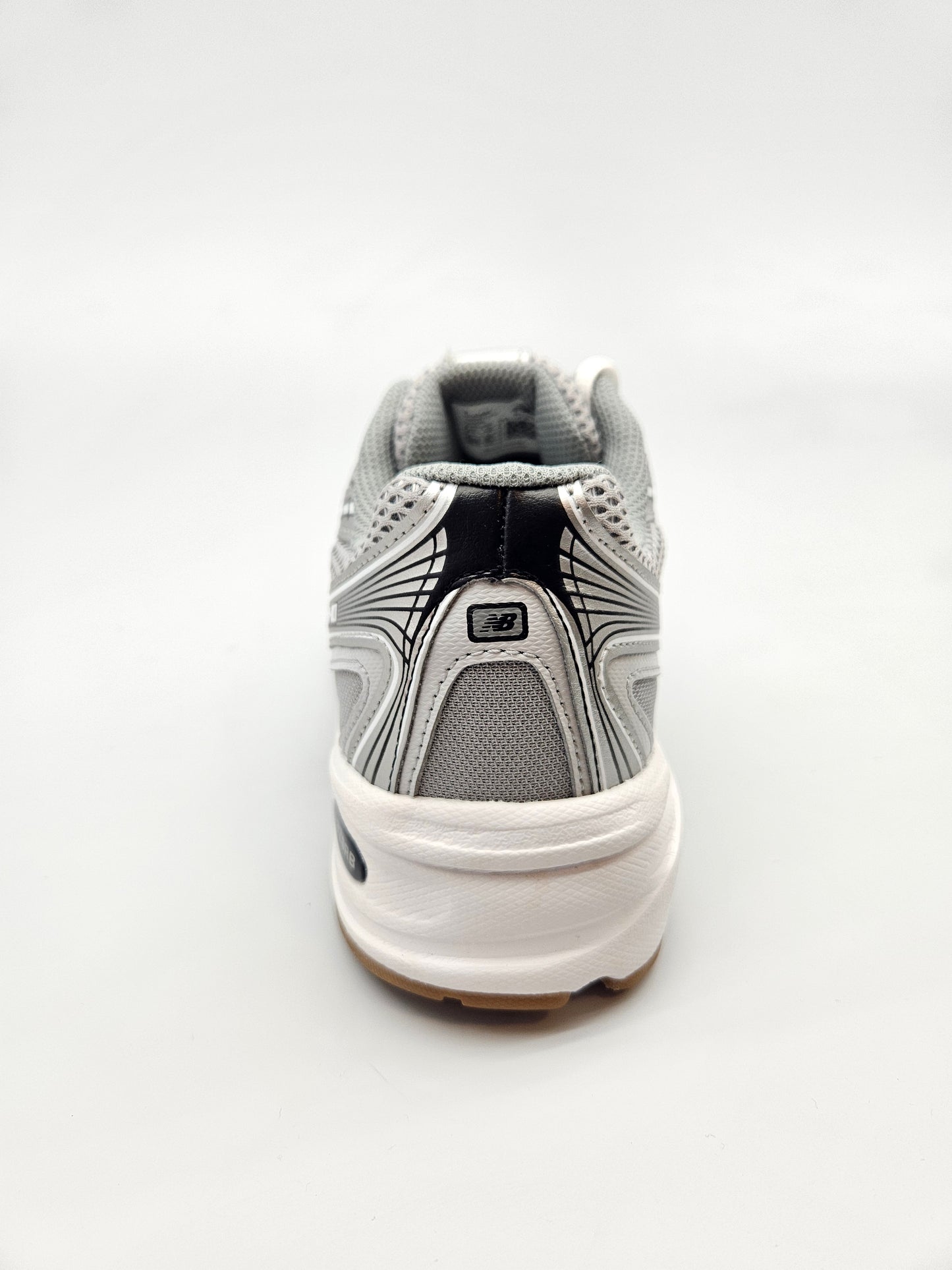 NEW BALANCE NOVI ORIGINAL PATIKI BR 40.5