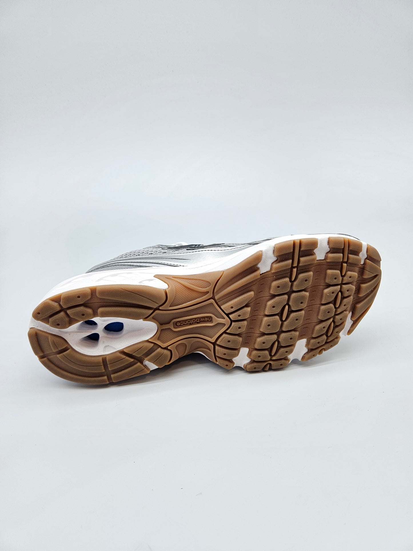 NEW BALANCE NOVI ORIGINAL PATIKI BR 40.5