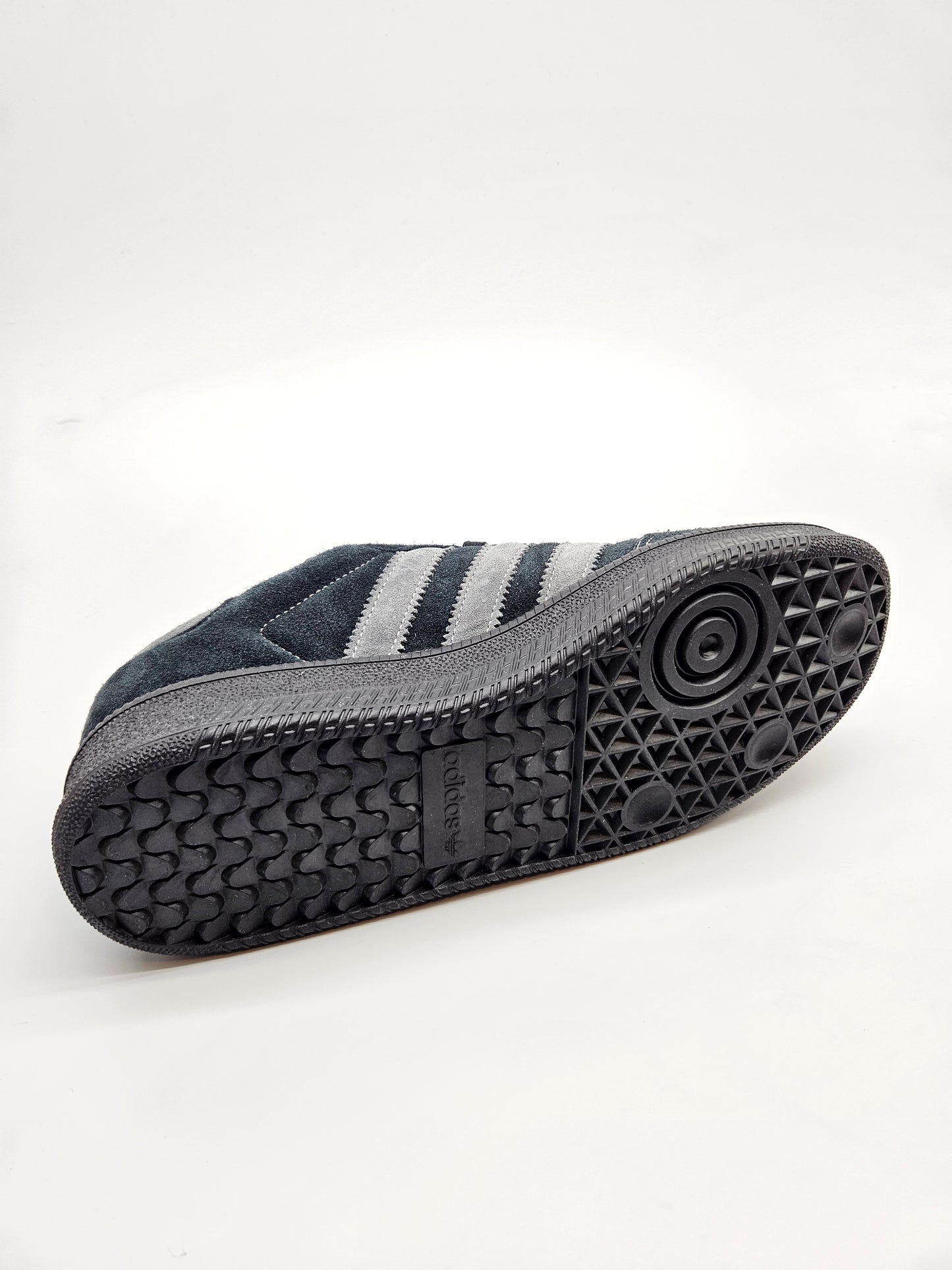 ADIDAS NOVI ORIGINAL PATIKI BR 45