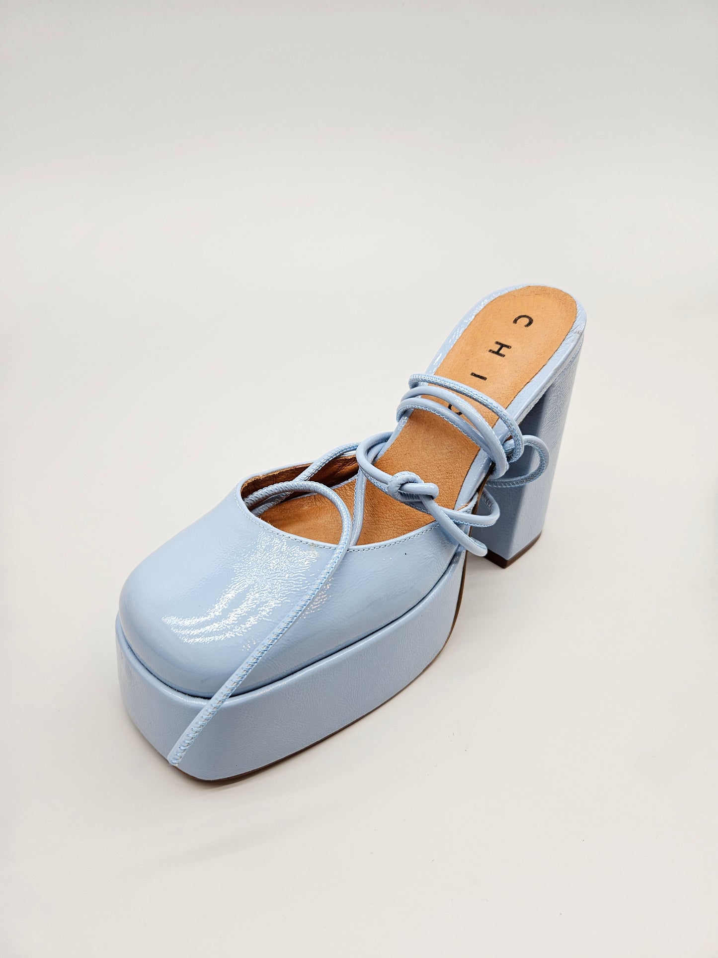 CHIO NOVI ORIGINAL SANDALKI BR 38