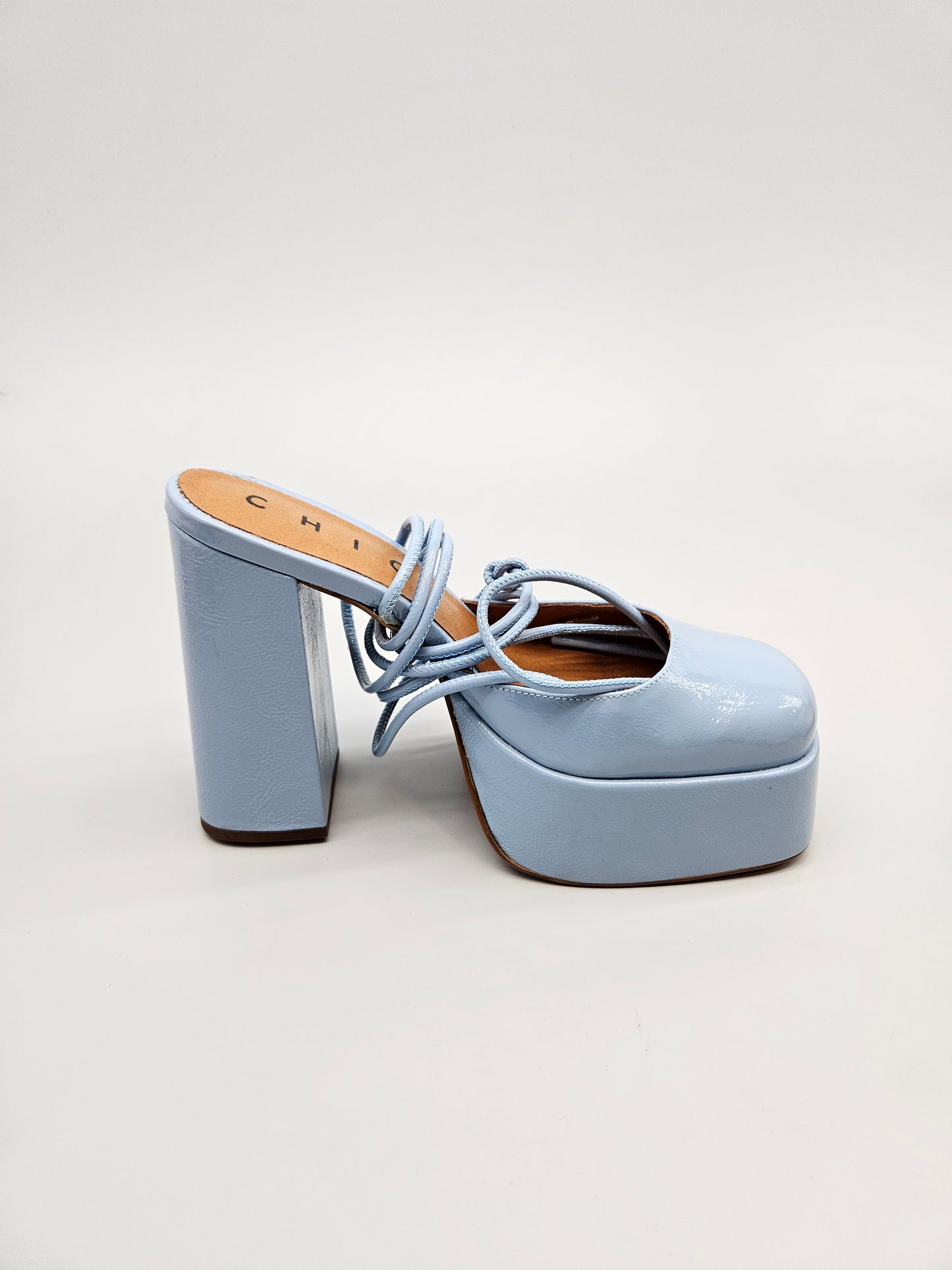 CHIO NOVI ORIGINAL SANDALKI BR 38