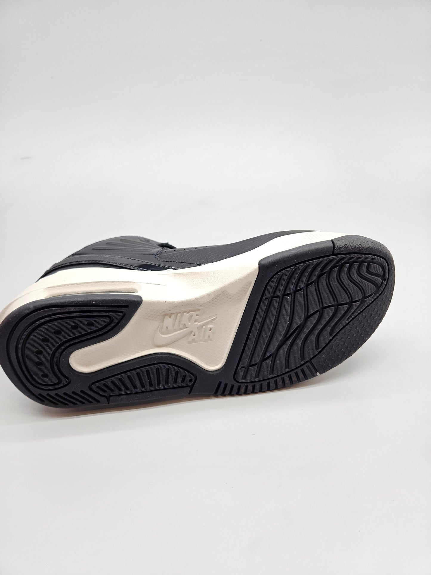 NIKE JORDAN NOVI ORIGINAL PATIKI BR 39