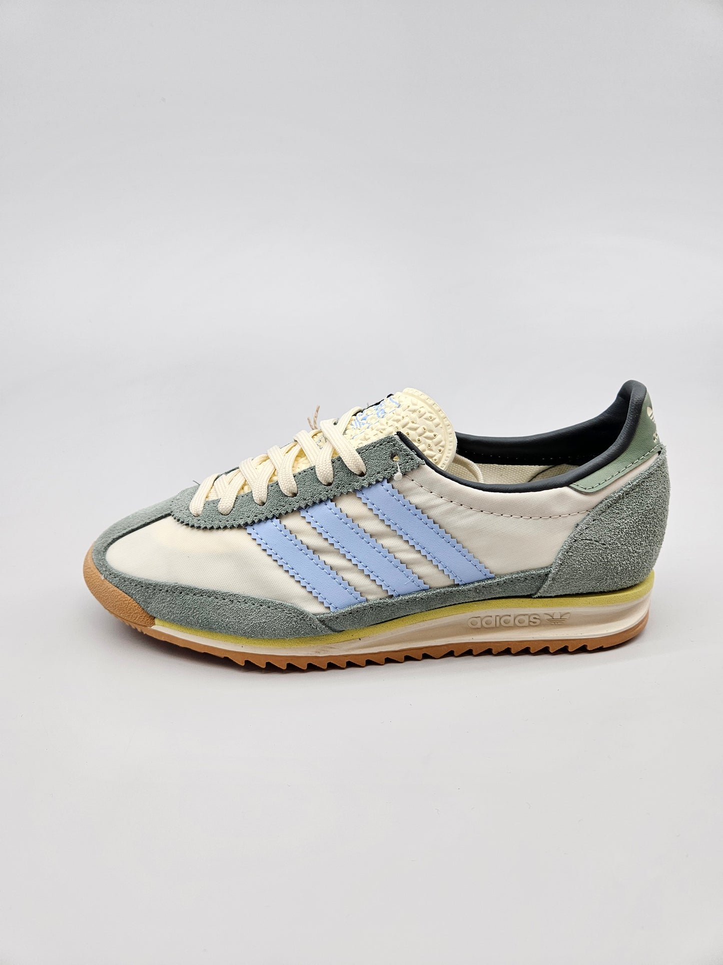 ADIDAS NOVI ORIGINAL PATIKI BR 37