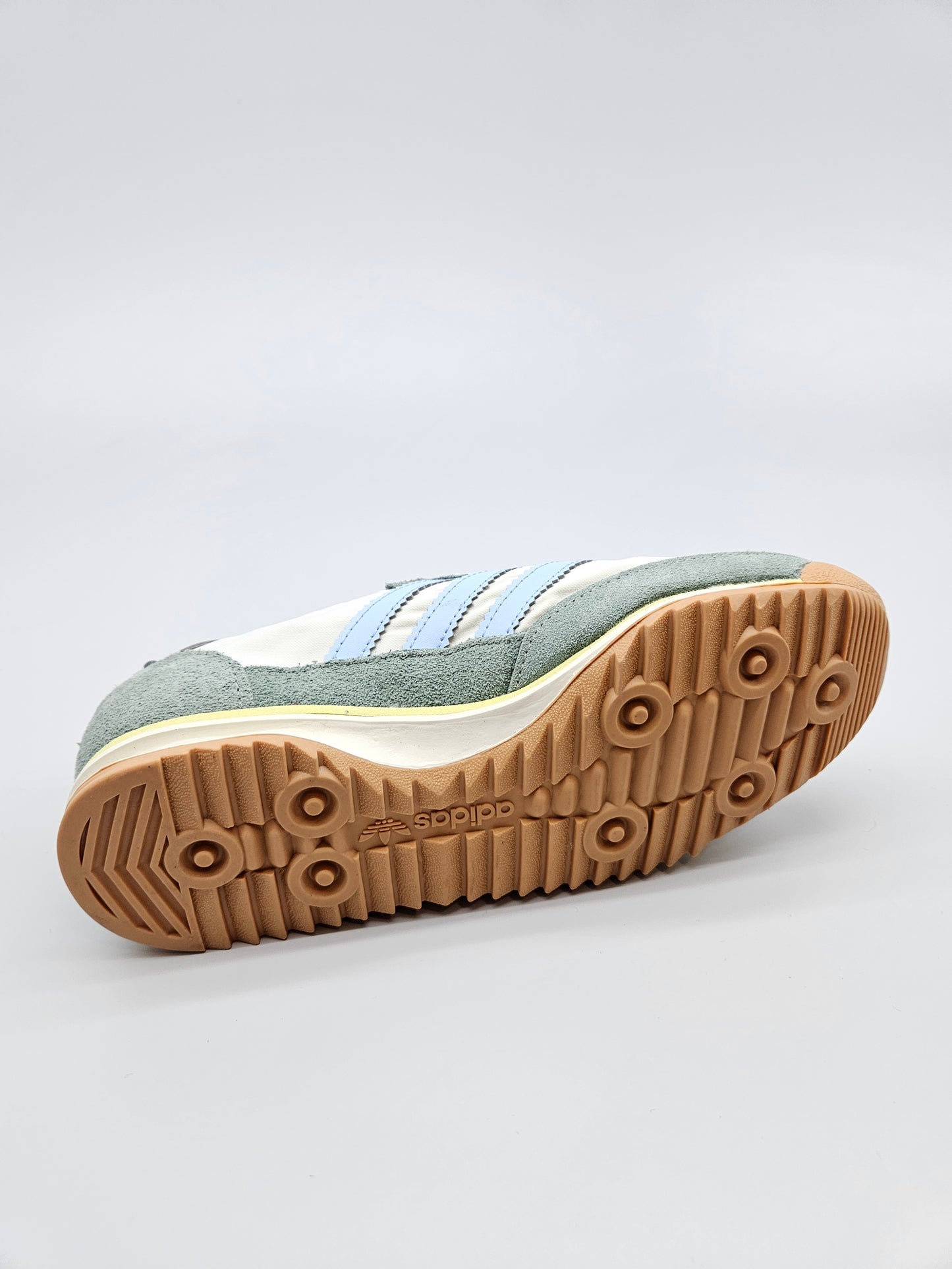 ADIDAS NOVI ORIGINAL PATIKI BR 37