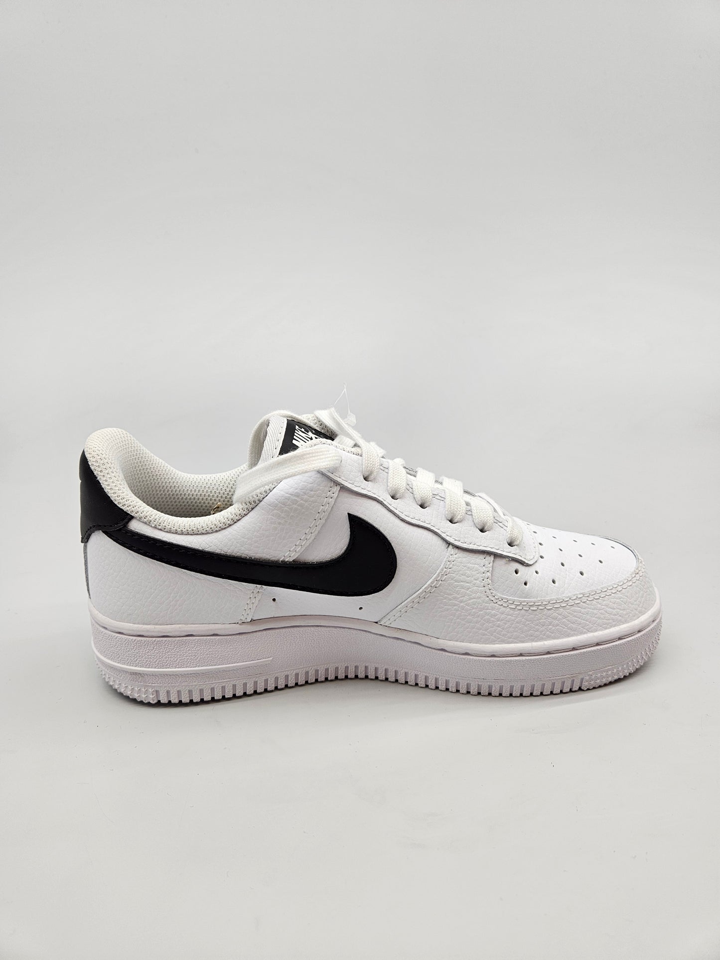 NIKE AF1 NOVI ORIGINAL PATIKI BR 36.5