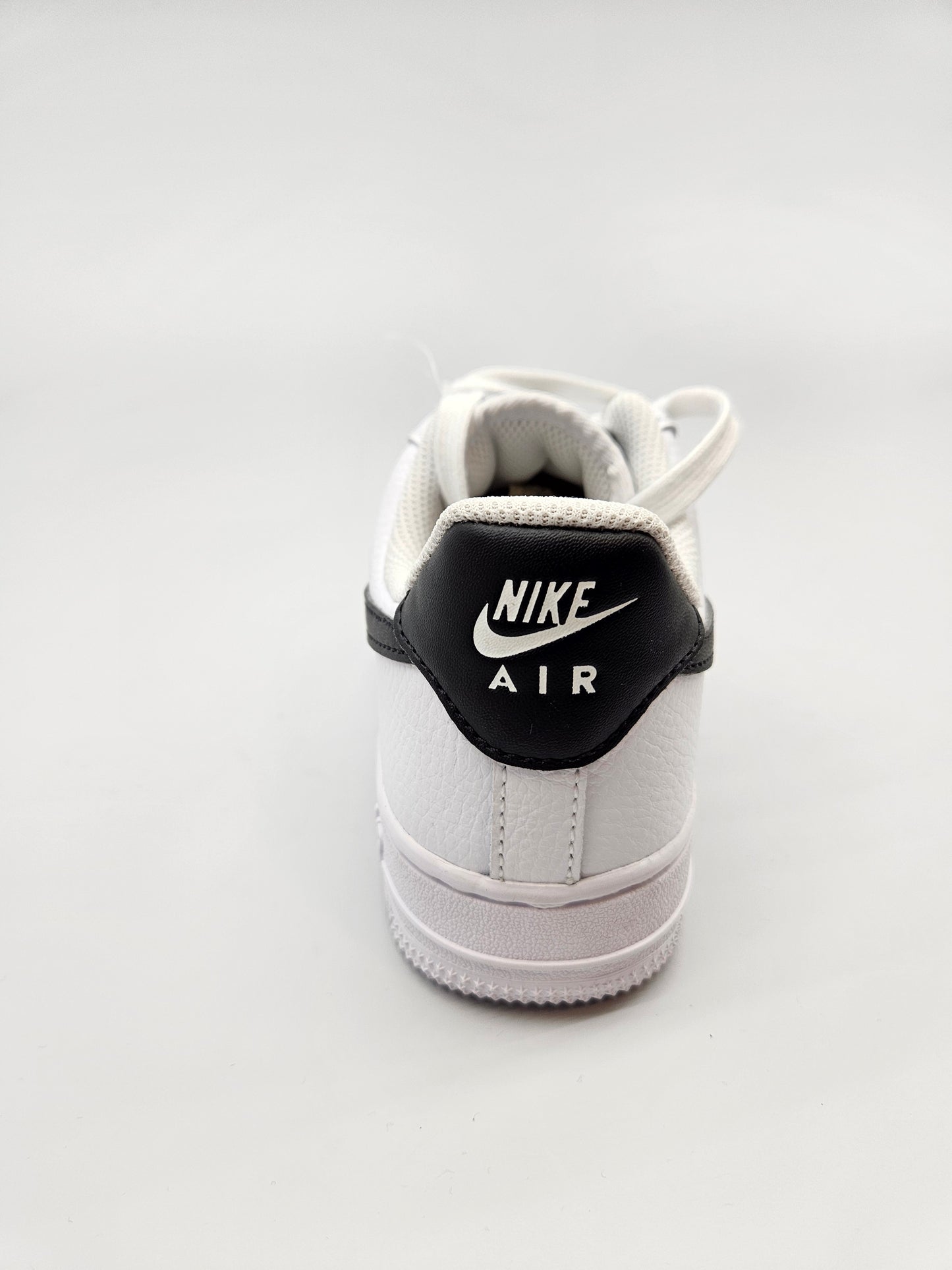 NIKE AF1 NOVI ORIGINAL PATIKI BR 36.5
