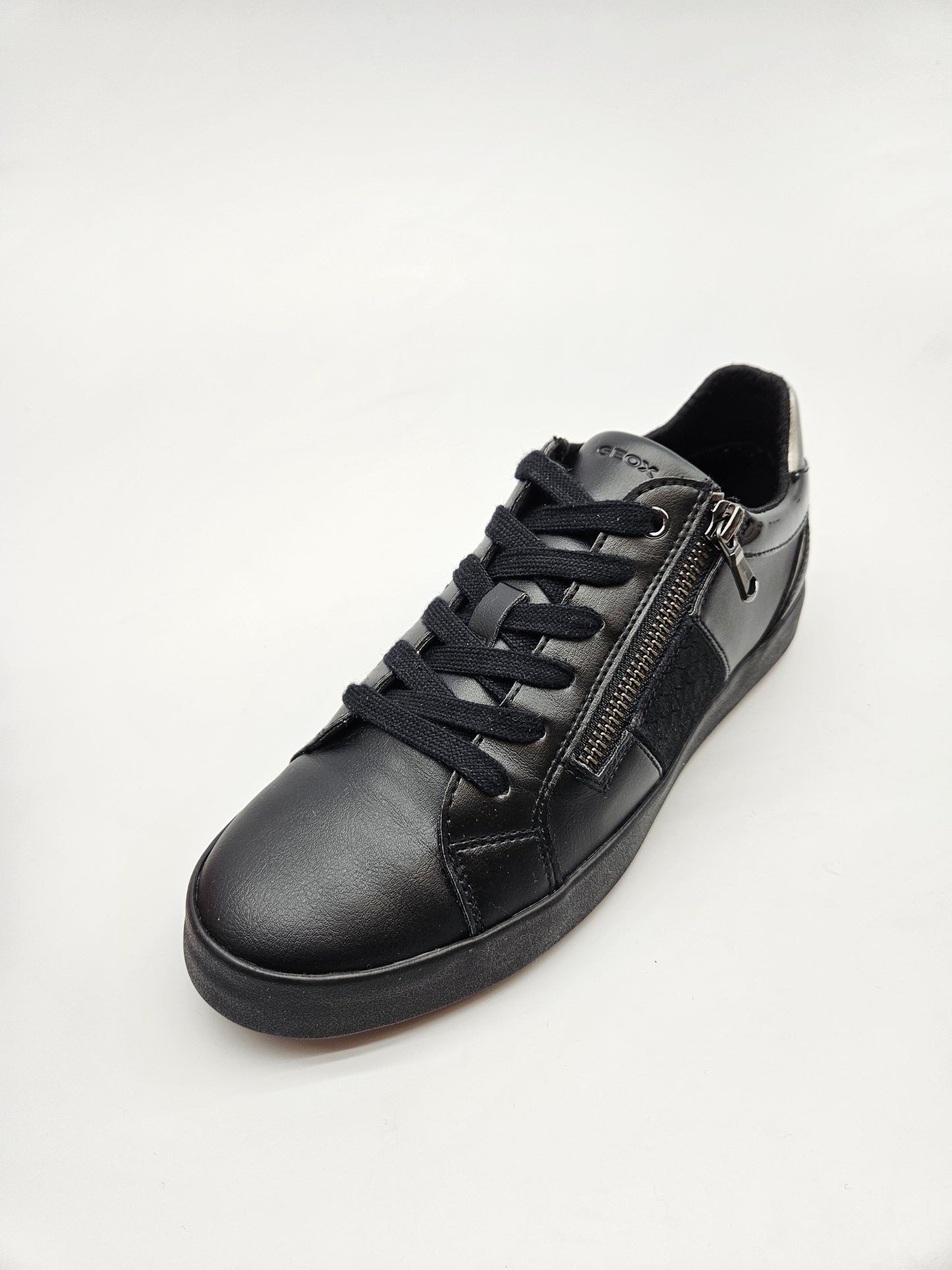 GEOX ORIGINAL PATIKI BR 38