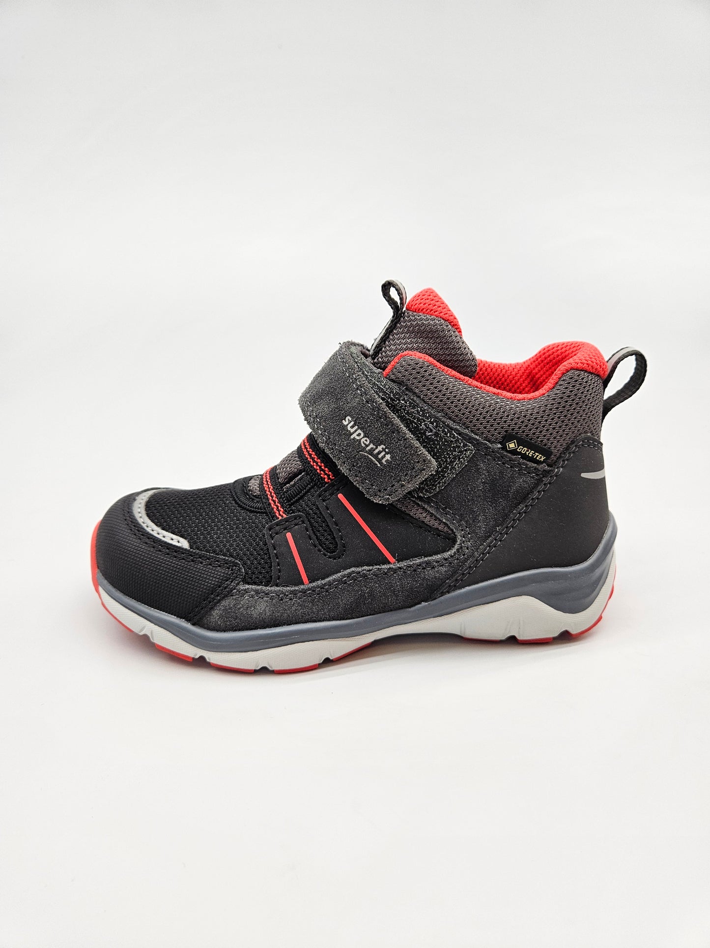 SUPERFIT GORETEX NOVI ORIGINAL CIZMI BR 28