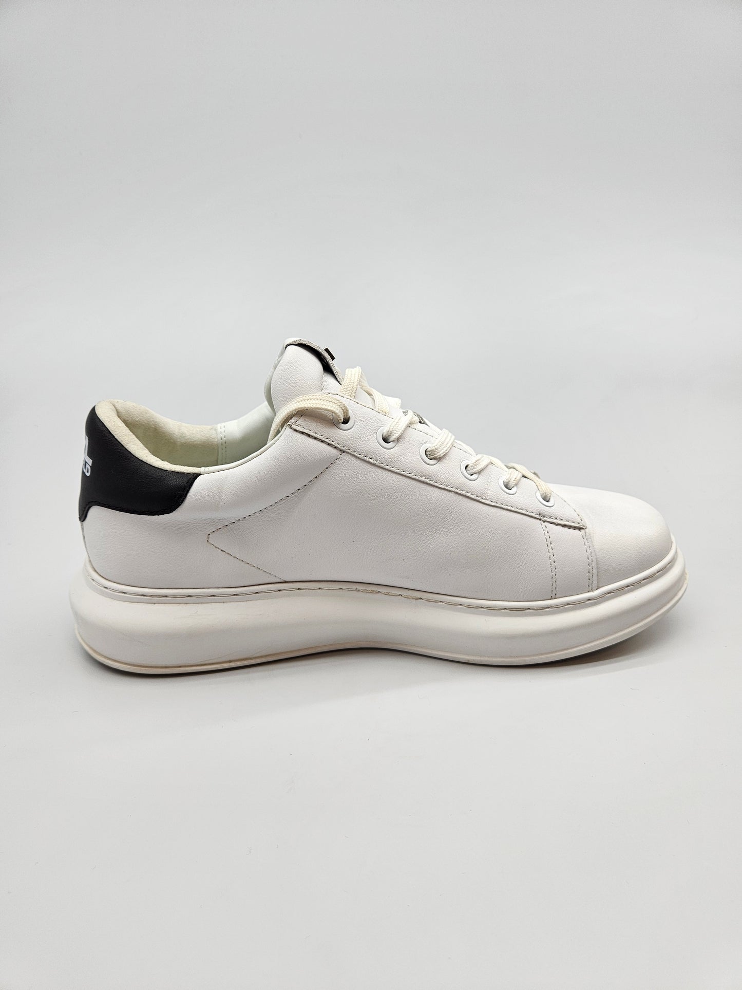 KARL LAGERFELD ORIGINAL PATIKI BR 43