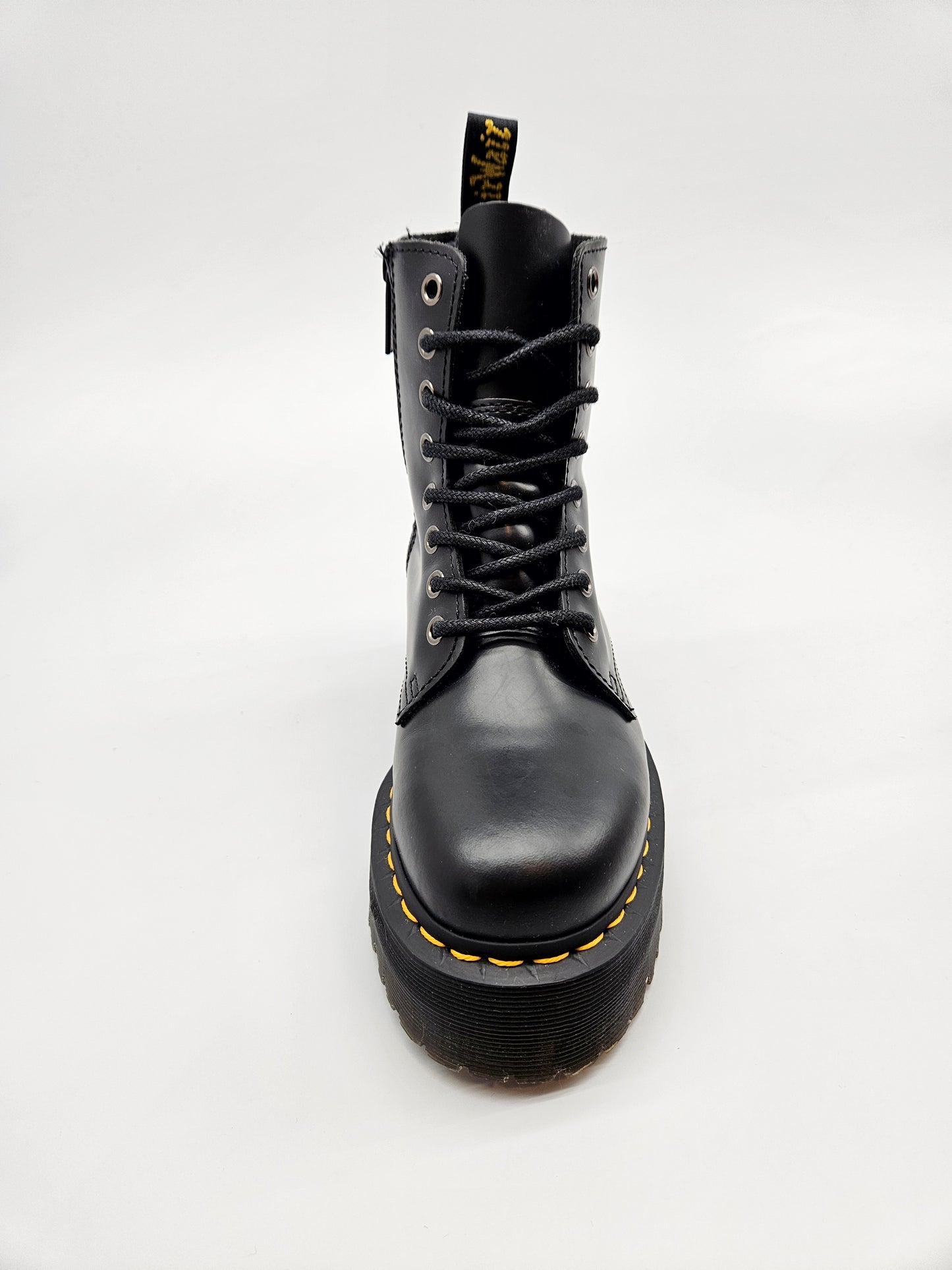 DR MARTENS NOVI ORIGINAL KOZNI CIZMI BR 36