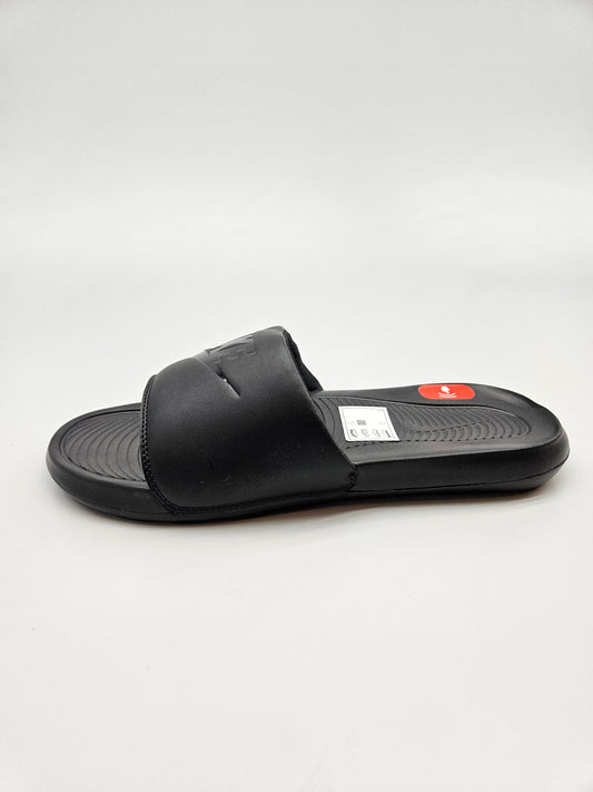 NIKE NOVI ORIGINAL VLECKI. BR 46