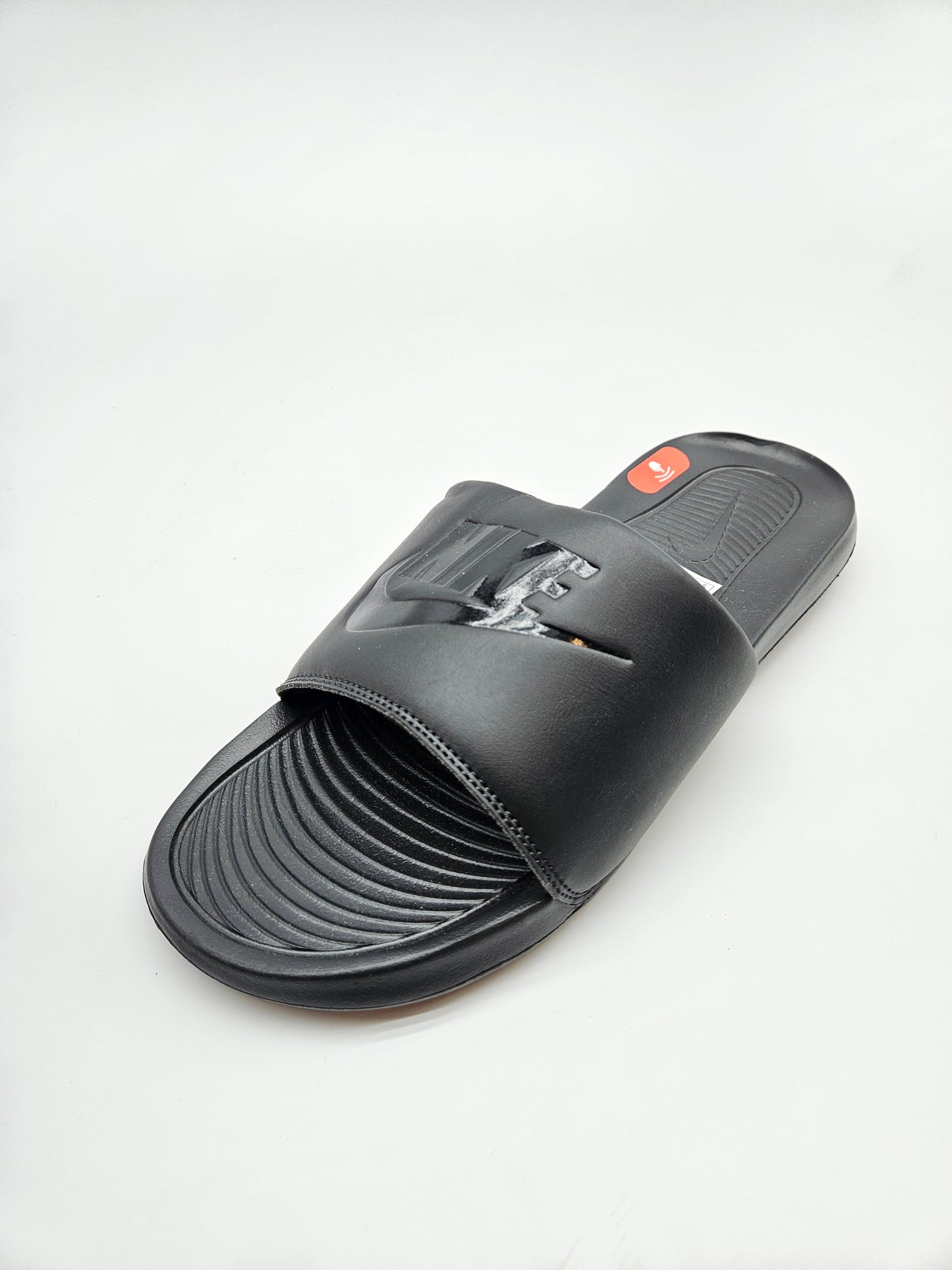 NIKE NOVI ORIGINAL VLECKI. BR 46