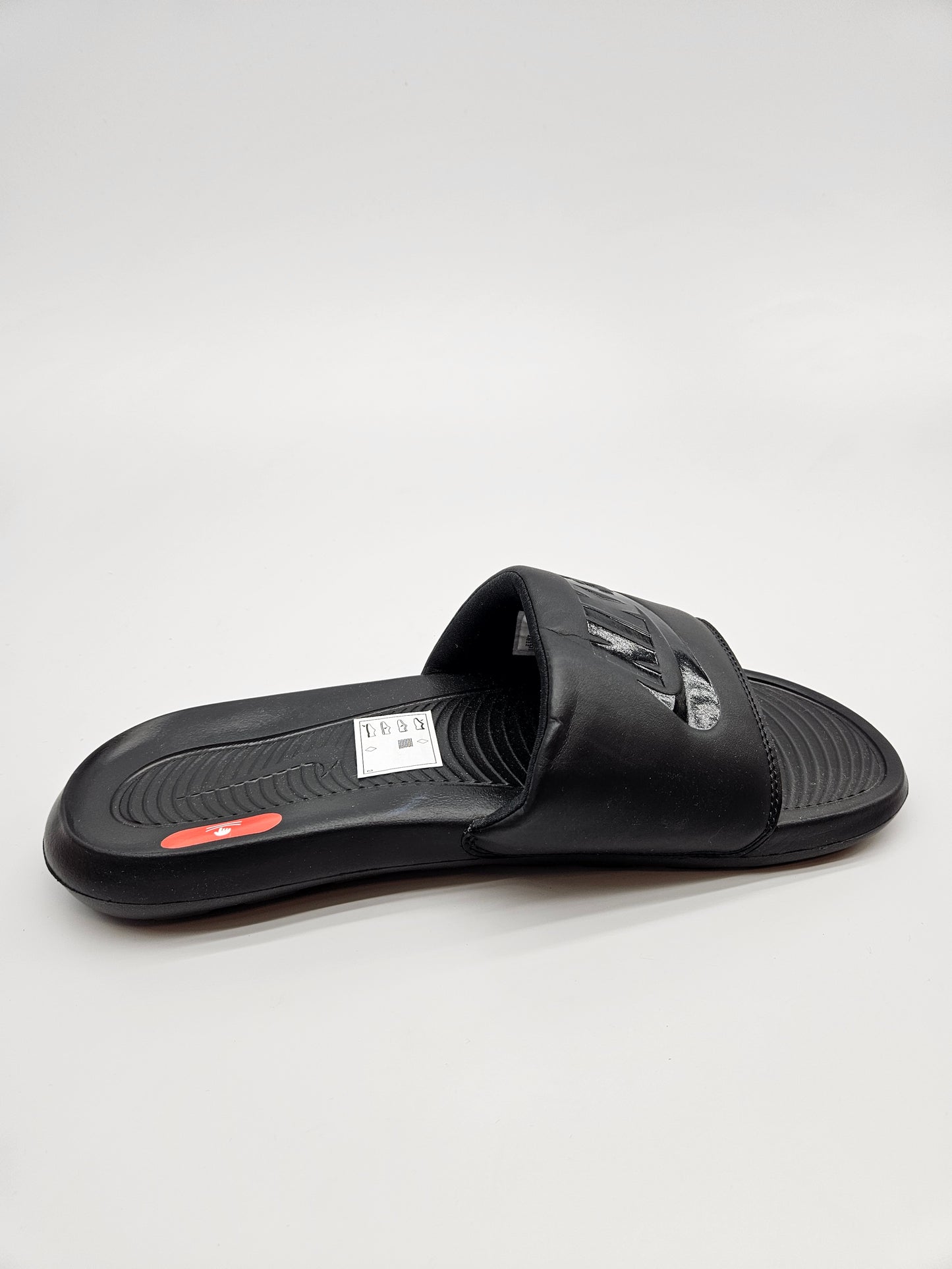 NIKE NOVI ORIGINAL VLECKI. BR 46