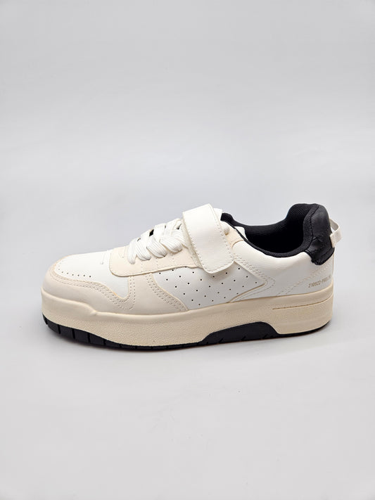 BERSHKA NOVI ORIGINAL PATIKI BR 37