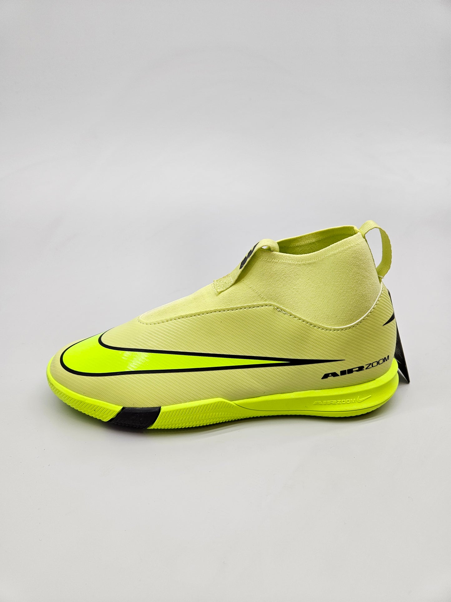 NIKE NOVI ORIGINAL PATIKI BR 35