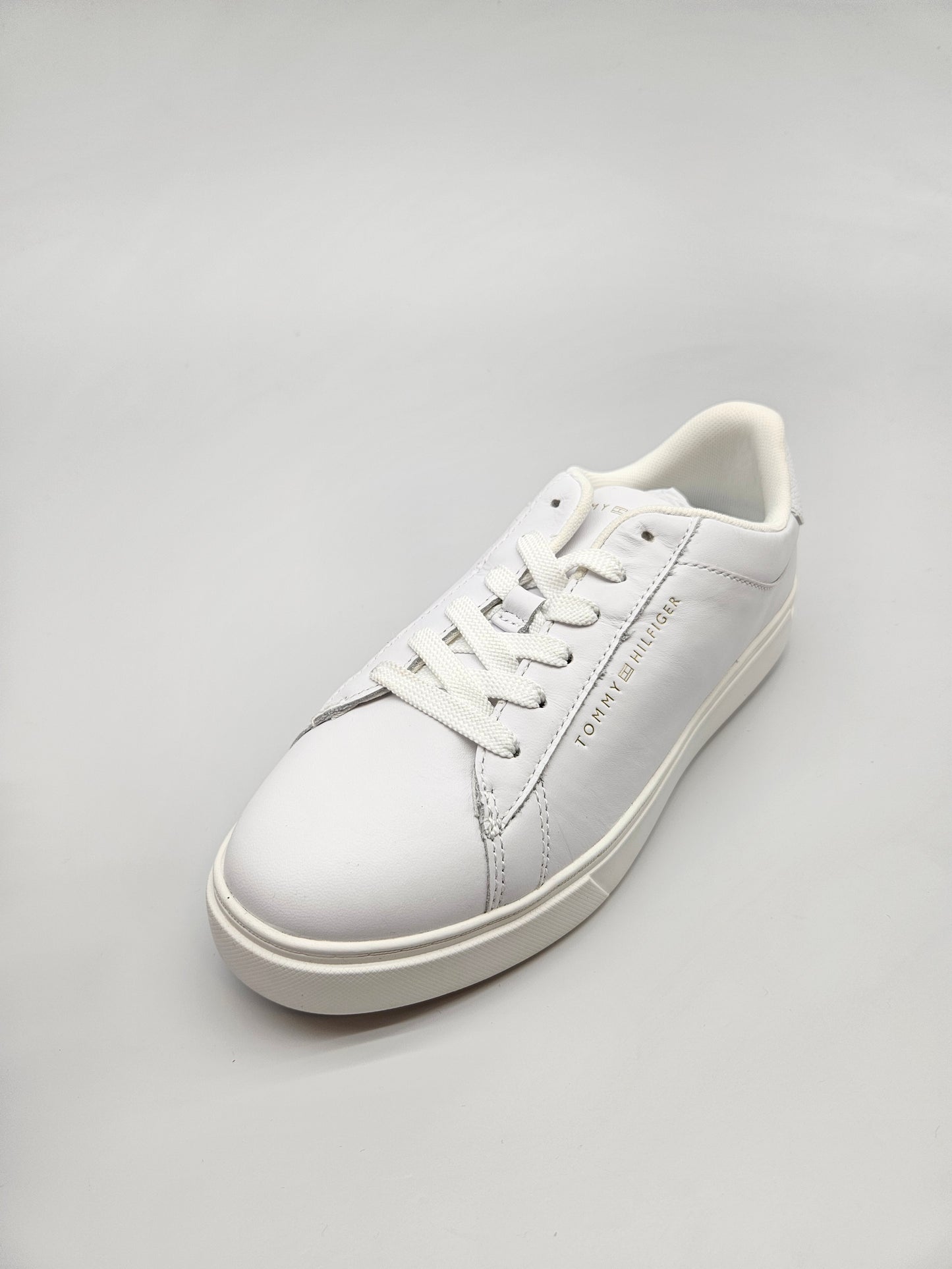 TOMMY HILFIGER NOVI ORIGINAL PATIKI BR 37