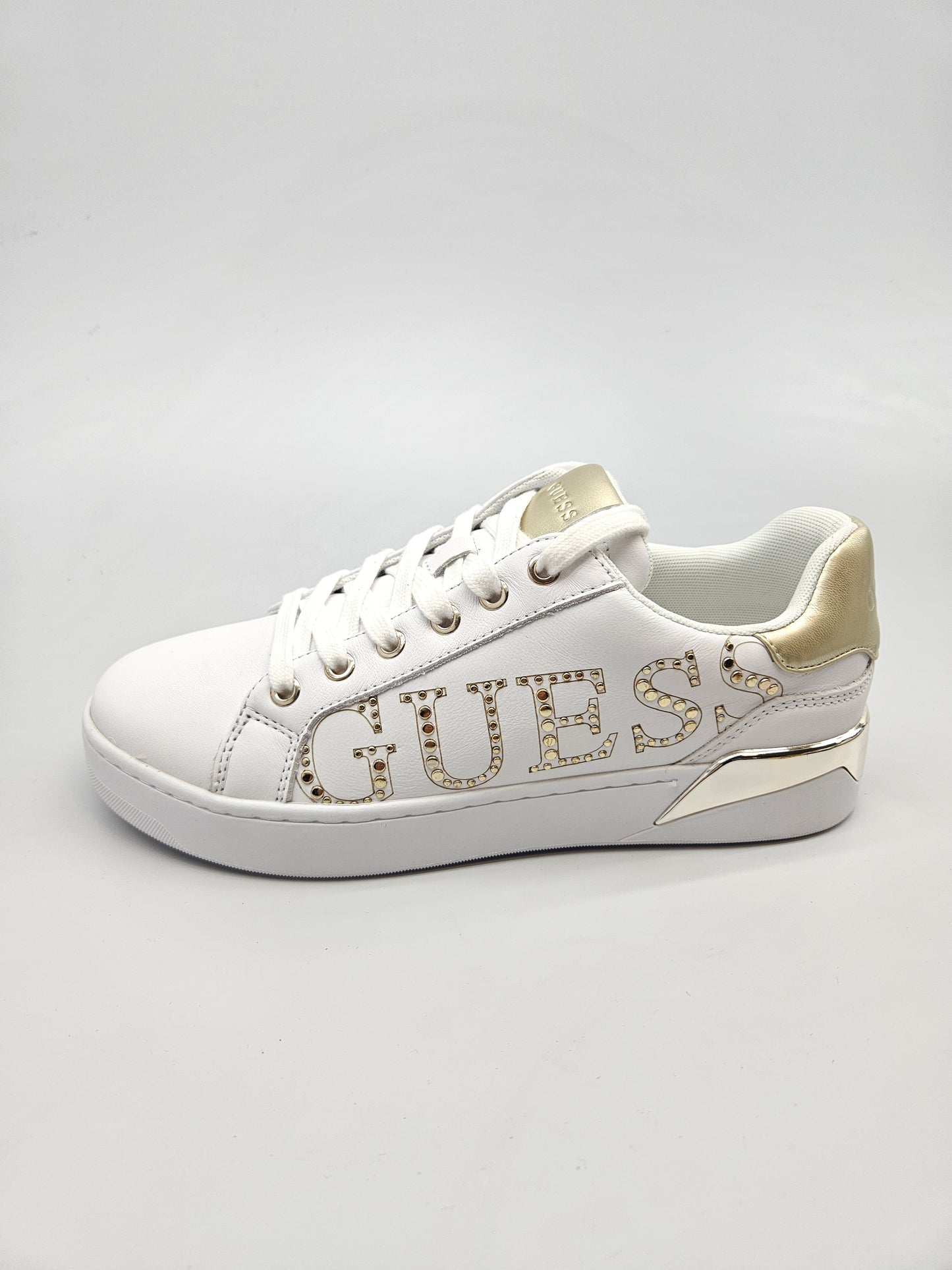 GUESS NOVI ORIGINAL PATIKI BR 40